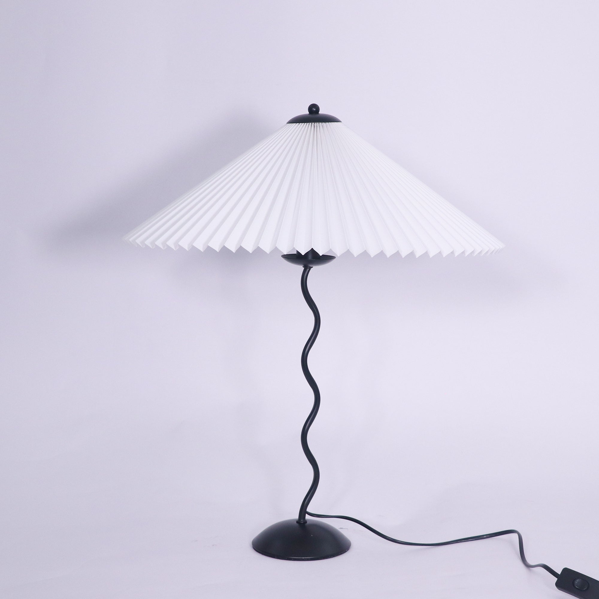 Modern Squiggle Table Lamp - Adjustable LED Desk Light for Home Office, Bedroom & Study - Stylish & Functional Lighting for Reading & Decor