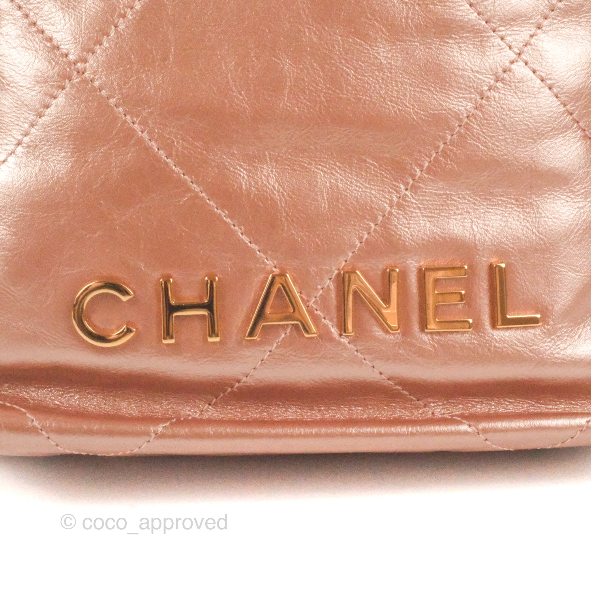 Chanel 22 Mini Bag in Metallic Rose Gold - Crumpled Calfskin Leather Crossbody Purse for Women | Luxury Designer Handbag for Parties, Dating & Special Occasions