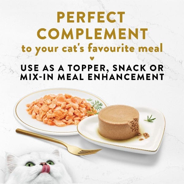 Premium Fancy Feast Wild Alaskan Salmon Cat Treats - Grain-Free Steamed Appetizer for Adult & Senior Cats - Perfect for Training Rewards, Special Occasions & Mealtime Toppers