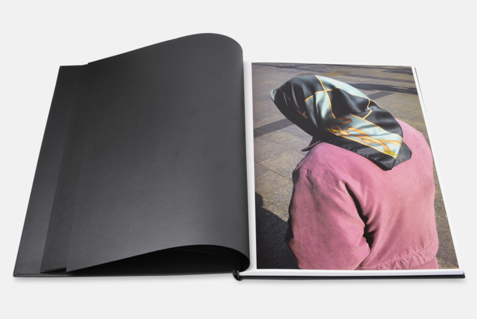 Eamonn Doyle Photography Book - Stunning Street Photography Art for Home Decor & Gifts | Urban Life, Dublin Scenes, Contemporary Visual Storytelling | Perfect for Coffee Tables, Art Lovers & Photography Enthusiasts
