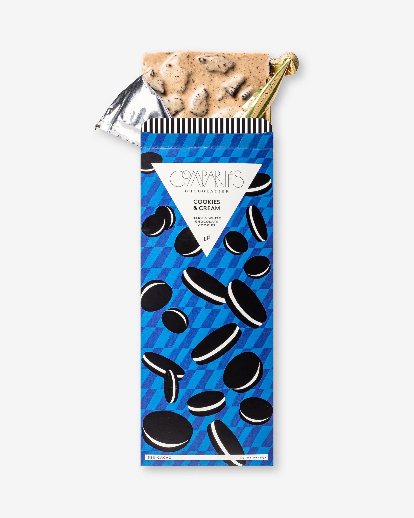 Delicious Cookies & Cream Chocolate Bar - Rich & Creamy Milk Chocolate with Crunchy Cookie Bits - Perfect for Gifts, Snacking & Desserts