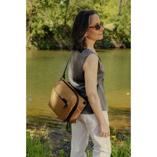 Peak Design Everyday Sling 6L V2 Camera Bag - Waterproof & Lightweight Coyote Brown Crossbody Sling for Photographers, Travel & Daily Commute