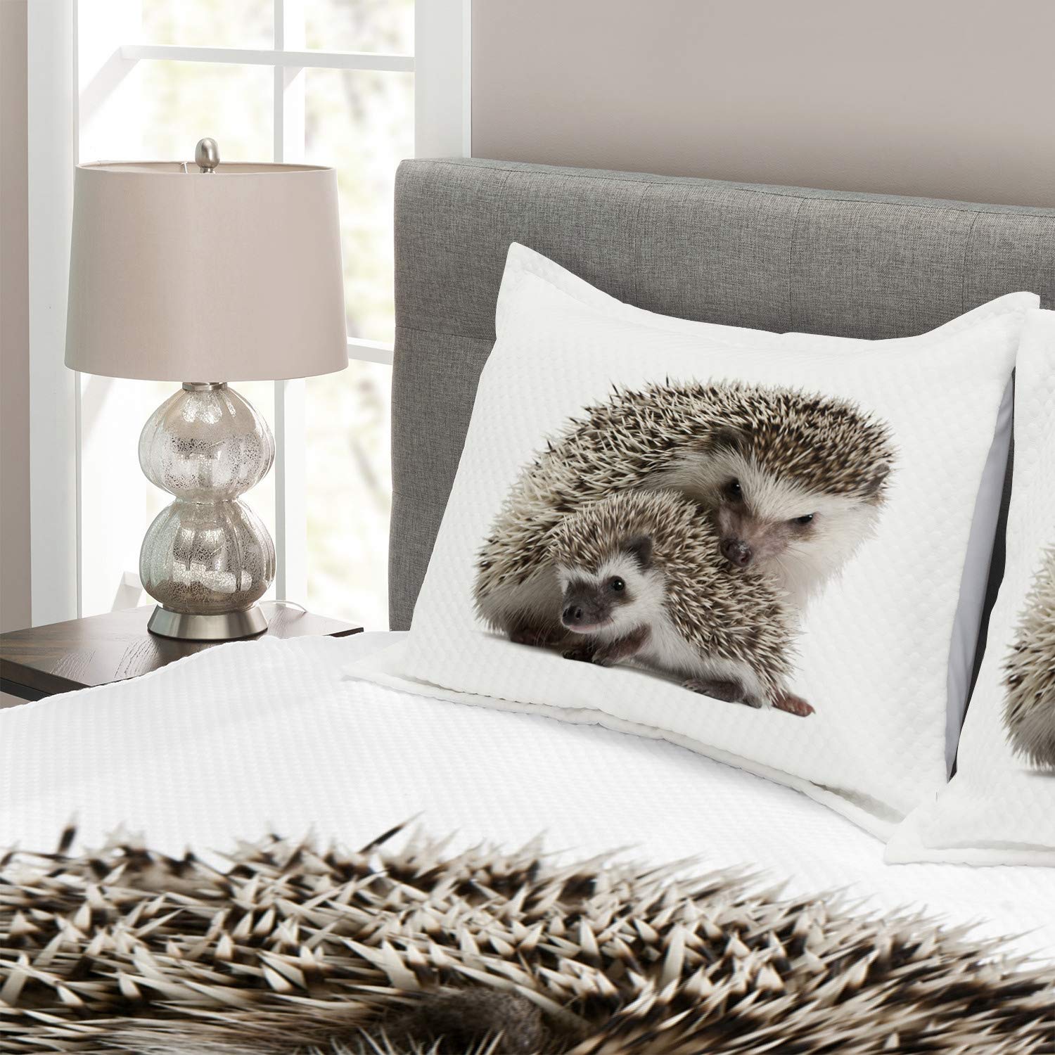 Ambesonne Hedgehog Bedspread Set - 3 Piece King Size Bedding with 2 Pillow Shams, Atelerix Albiventris Photography Design, Mother & Family Theme in Brown Ivory - Perfect for Cozy Bedroom Decor & Gift Ideas