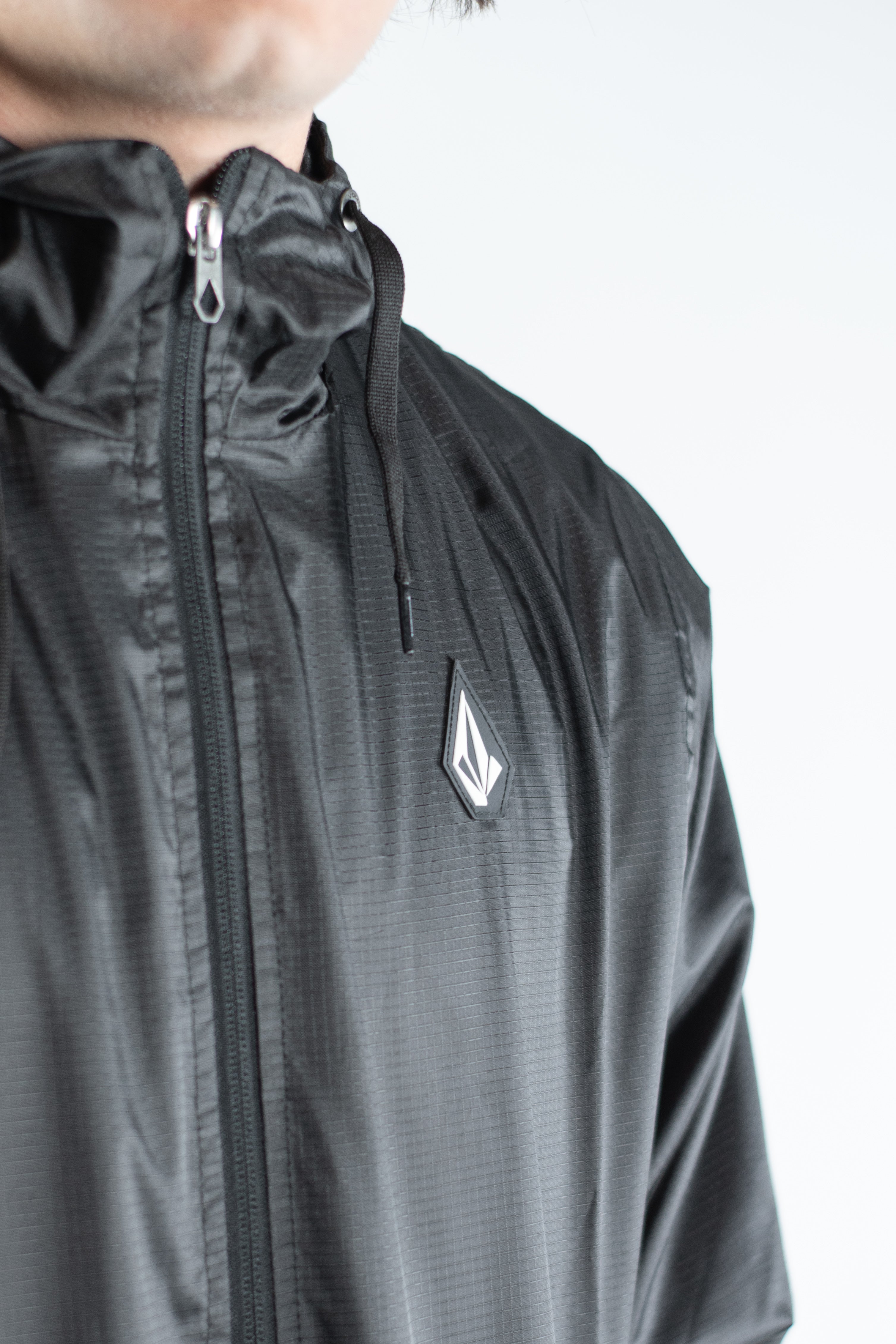 Volcom Vol RV ZH Ermont Black Windbreaker Jacket - Lightweight Water-Resistant Men's Outdoor Windbreaker for Hiking, Running & Casual Wear