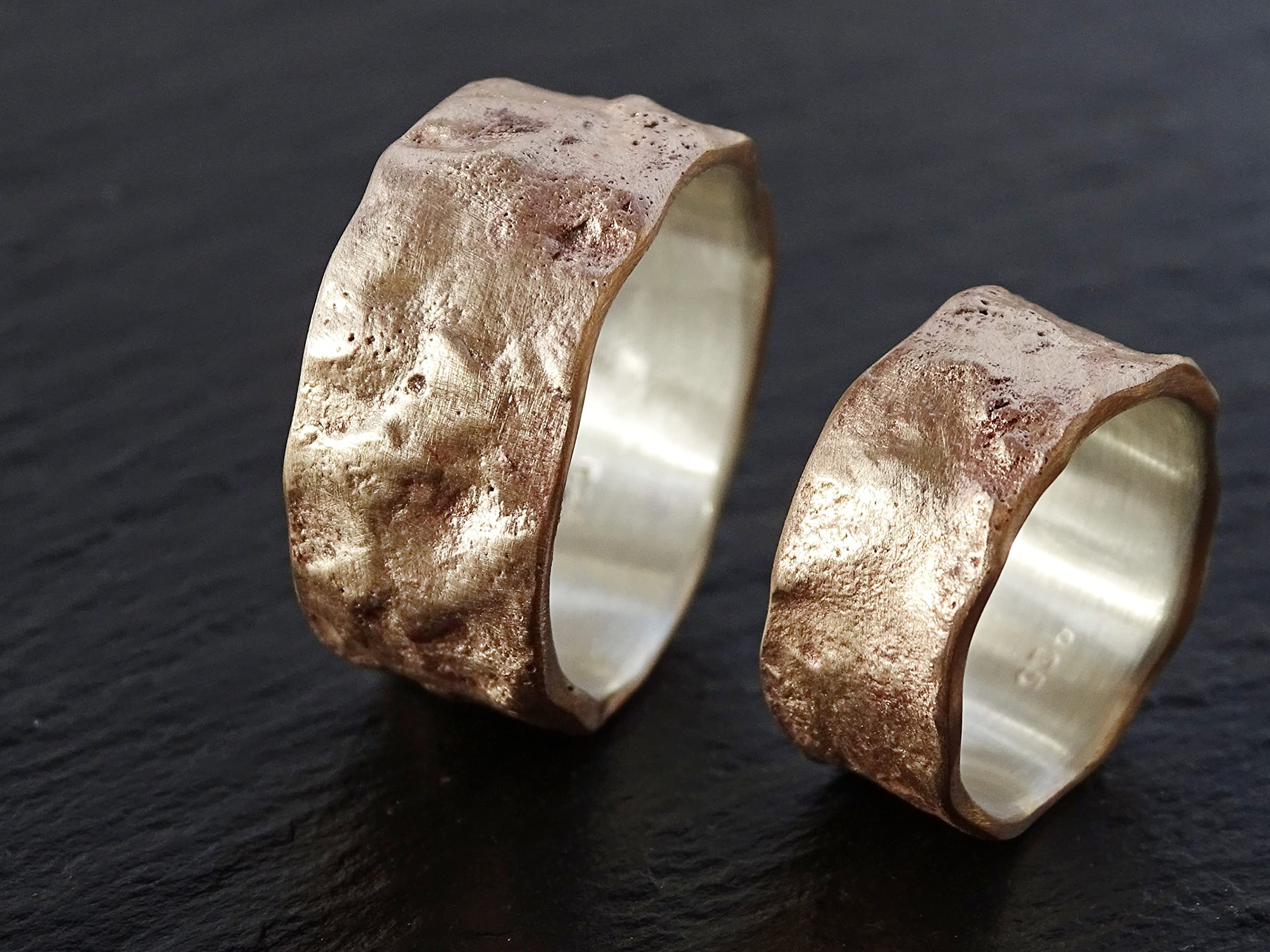 Stylish Bronze & Silver Men's Ring - Cool Wedding Band, Anniversary & Engagement Gift - Molten Structured Design with Wood Grain Texture - Perfect for Weddings, Anniversaries & Everyday Wear