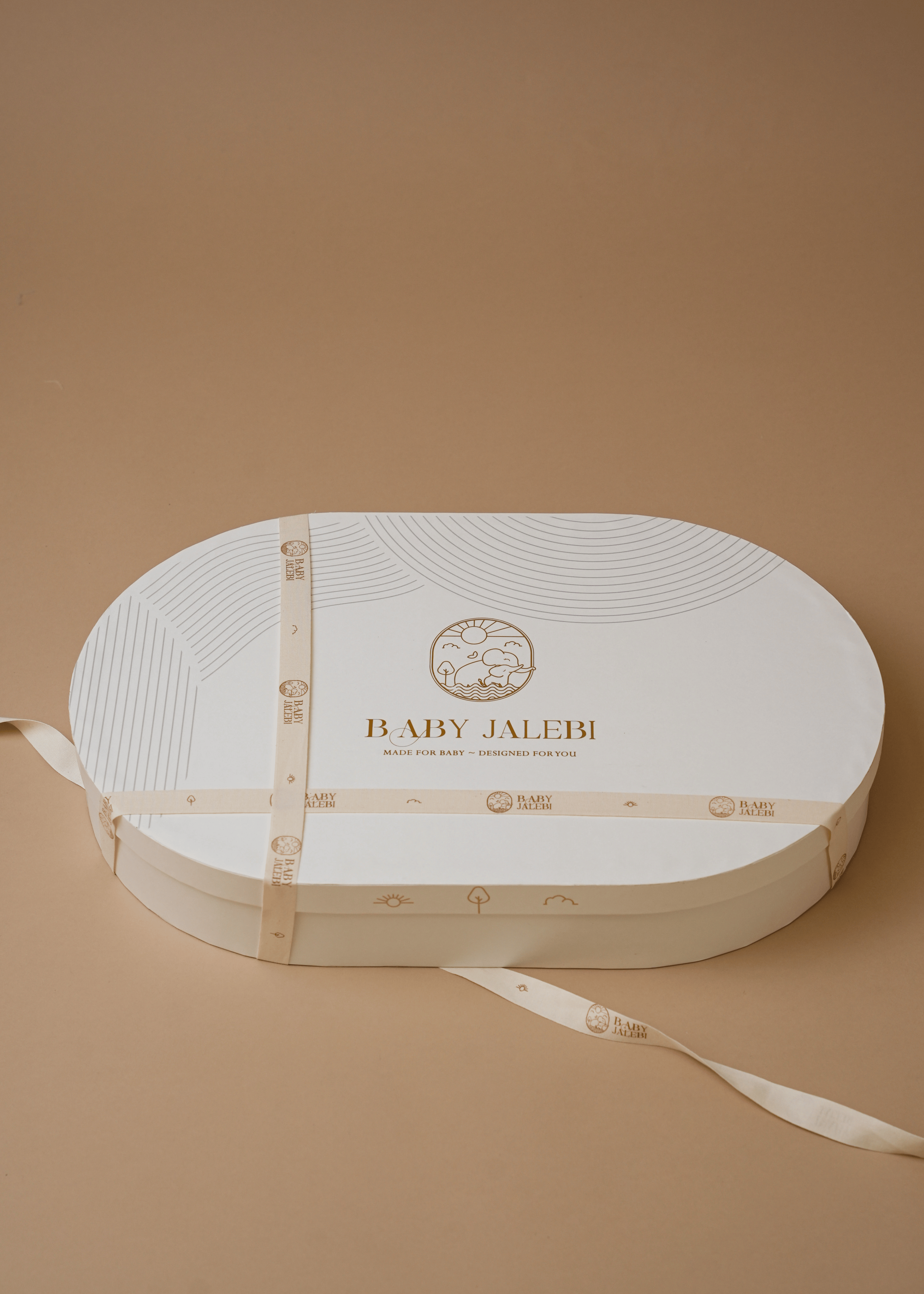 Elegant Blue Oval Picture Perfect Gift Box - Perfect for Birthdays, Anniversaries & Special Occasions