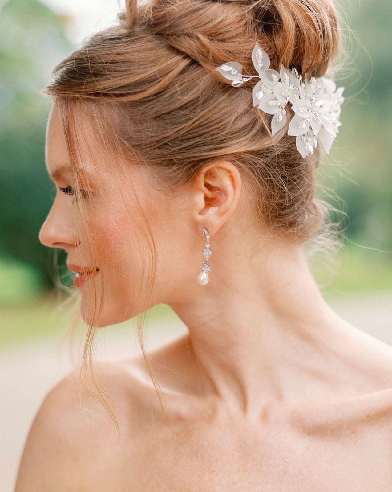 Elegant Smoked Leaf & Austrian Crystal Bridal Hair Comb - Perfect for Weddings, Prom, and Formal Events