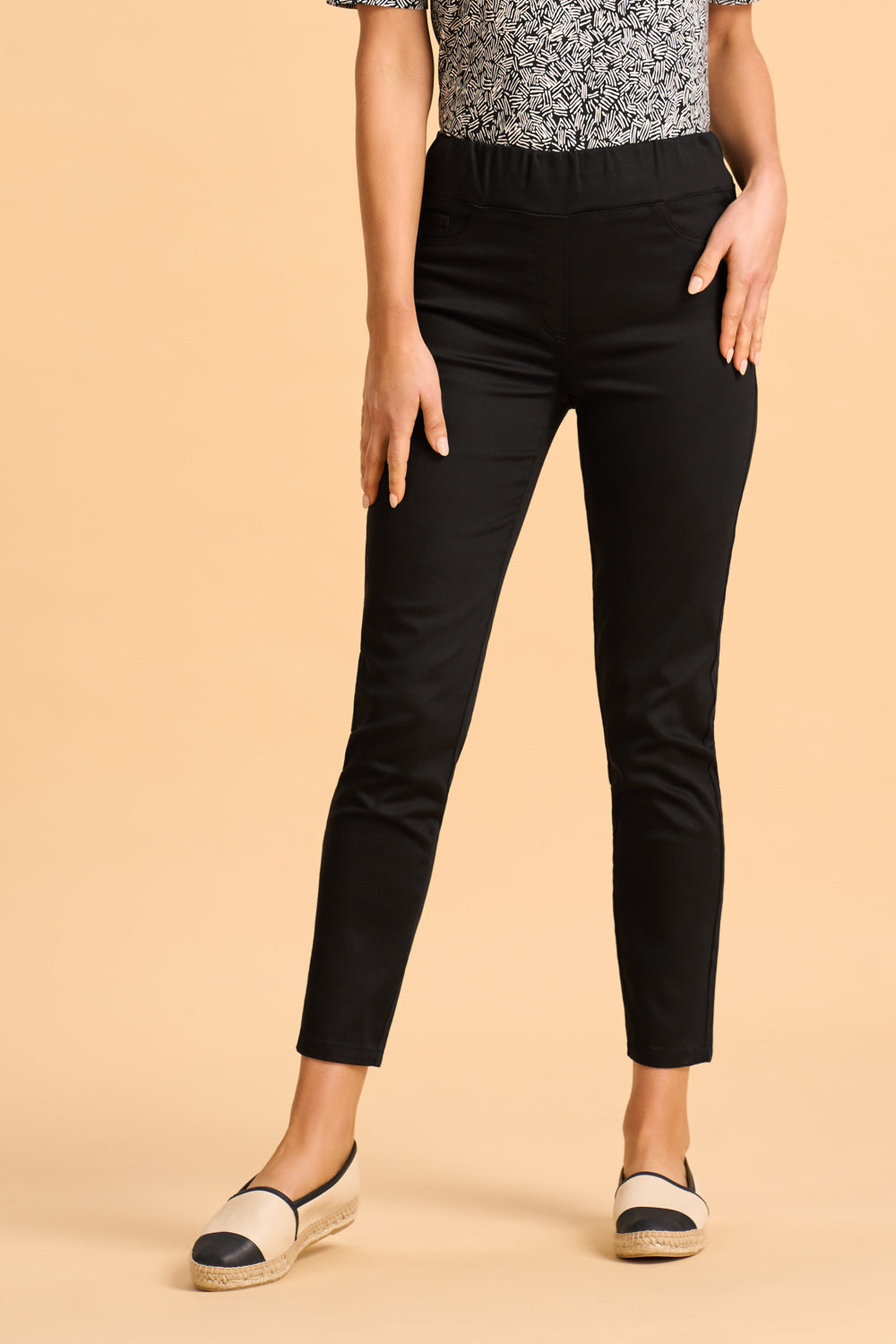 Bengajean® Women's 7/8 Length Skinny Jeans in Black Noir - Perfect for Casual Wear, Office & Night Out