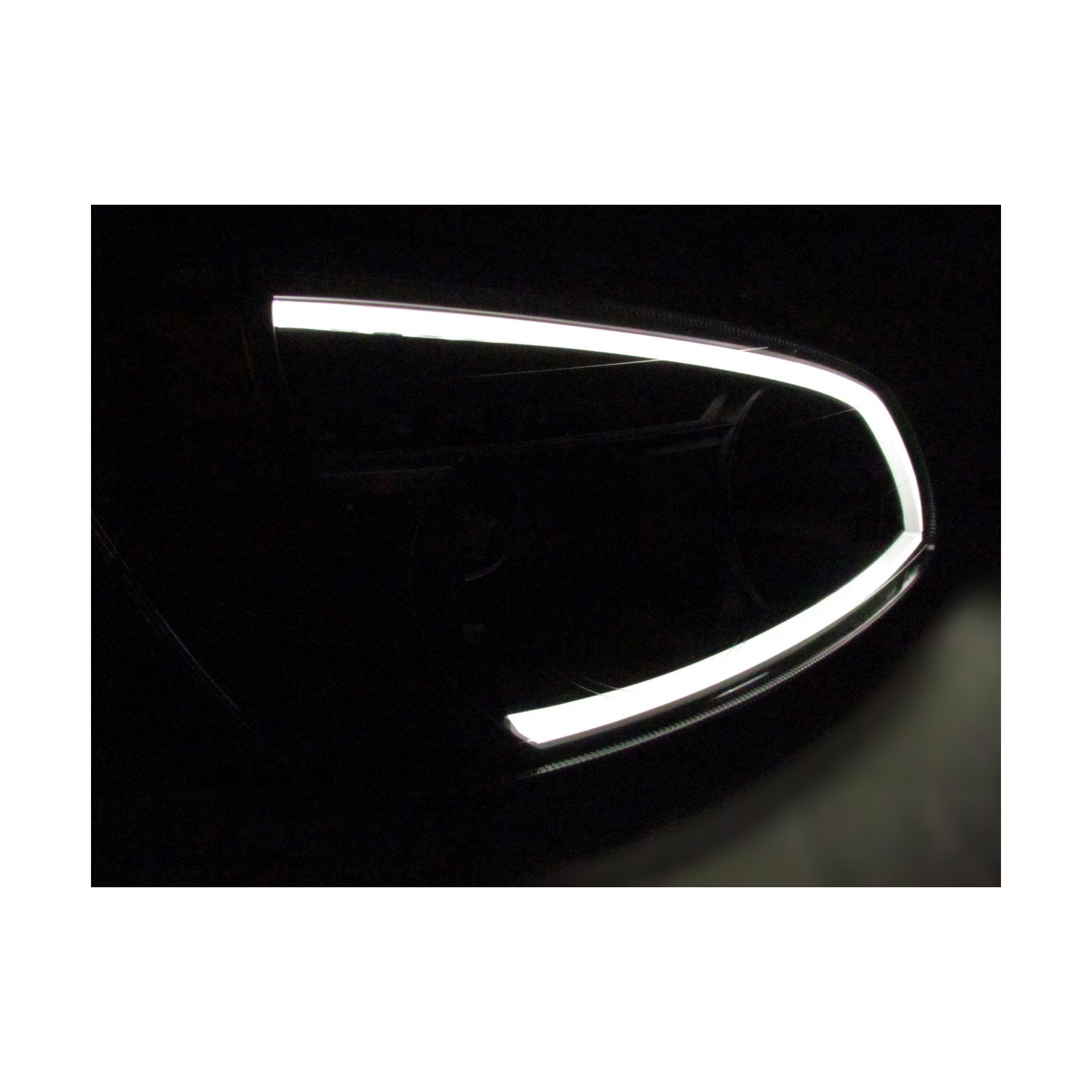 Kenworth T660 Black LED Projector Headlights with LED Bar Set - Left & Right Side for Enhanced Night Driving & Off-Road Visibility