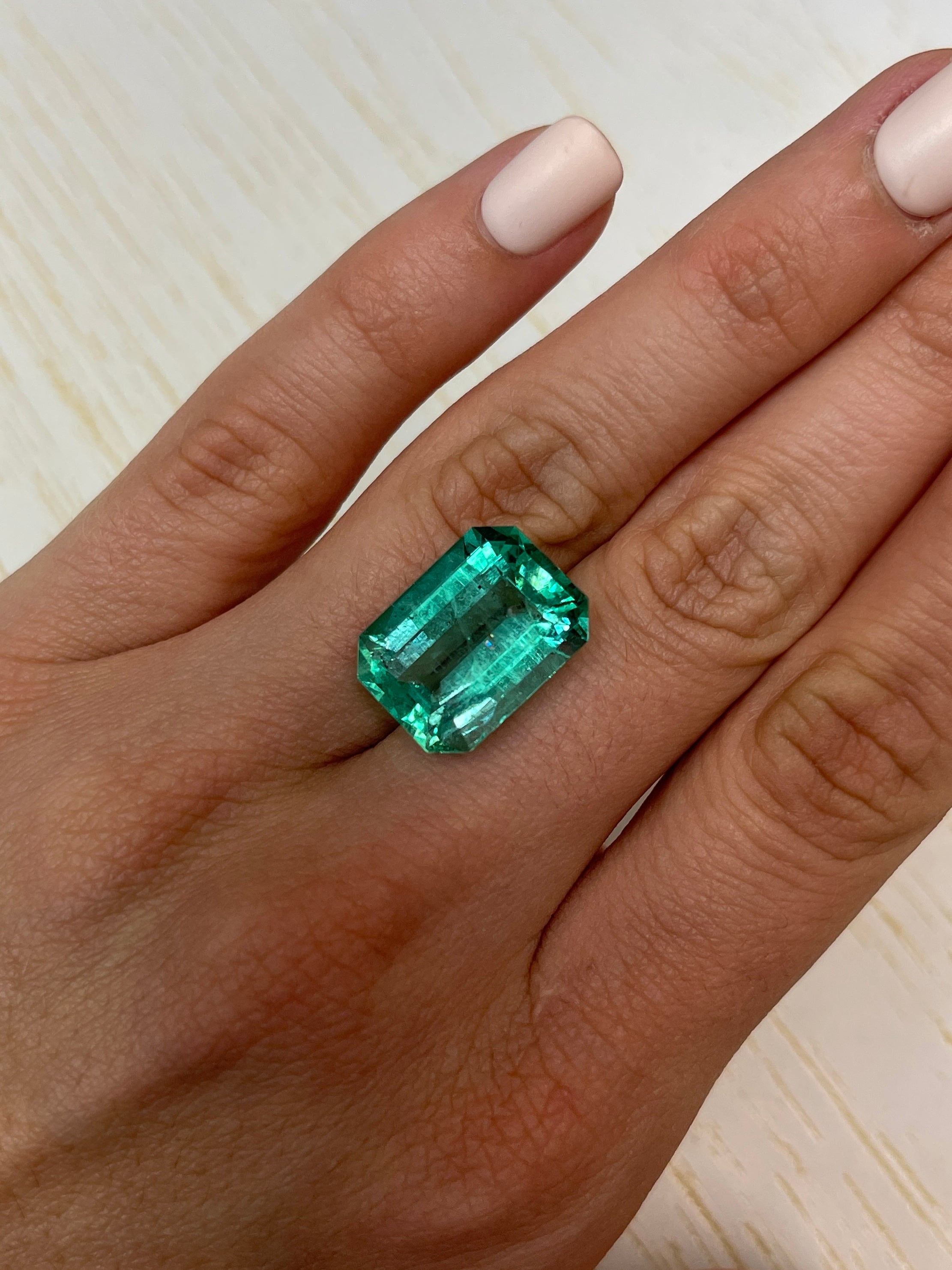 17.12 Carat GIA Certified Natural Colombian Emerald - Loose Gemstone 19x14mm Emerald Cut for Jewelry Making, Engagement Rings & Luxury Gifts