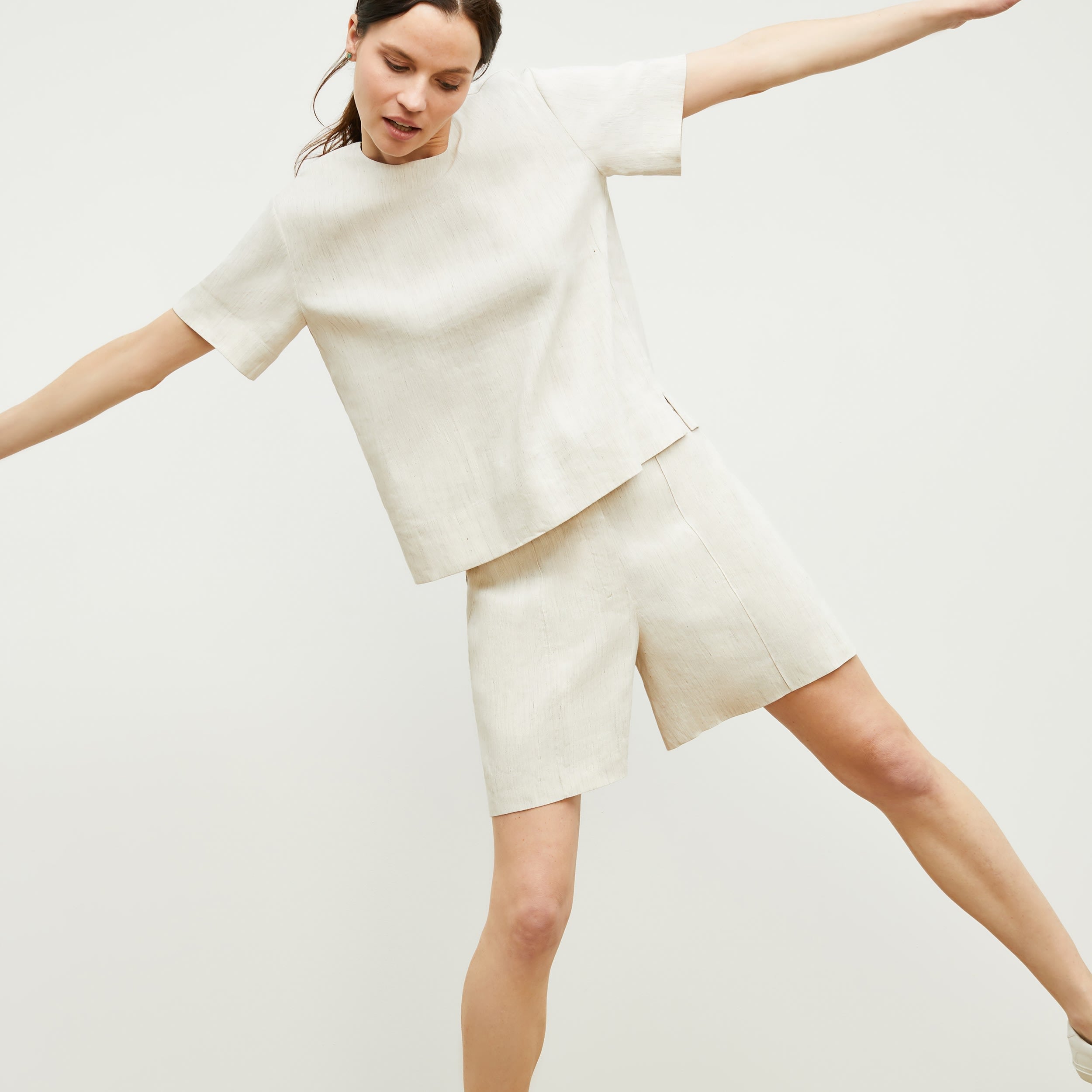 Caitlin Short Slubbed Stretch Linen Shorts in Natural - Comfortable & Stylish for Summer Outings, Beach Vacations & Casual Wear
