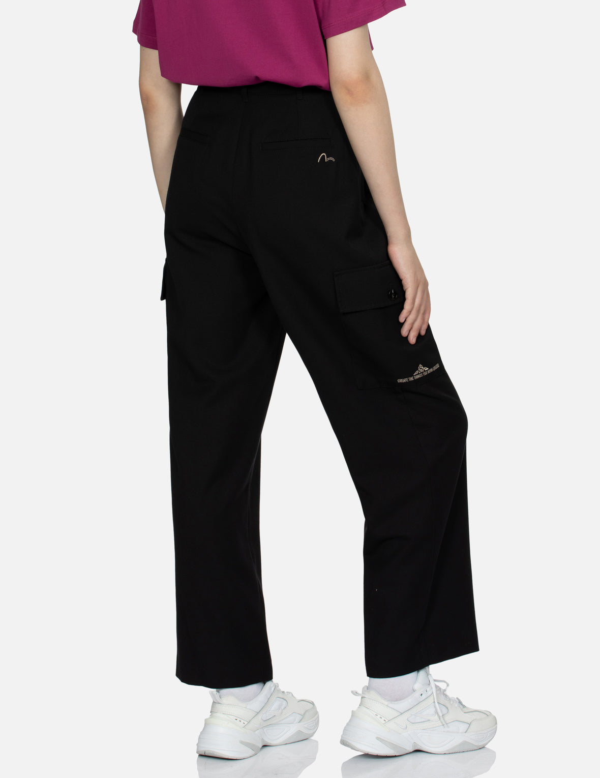 Stylish Logo Embossed Metal Plate Wide Leg Pants for Women - Trendy High Waist Trousers with Unique Design - Perfect for Office, Casual Outfits & Streetwear Fashion