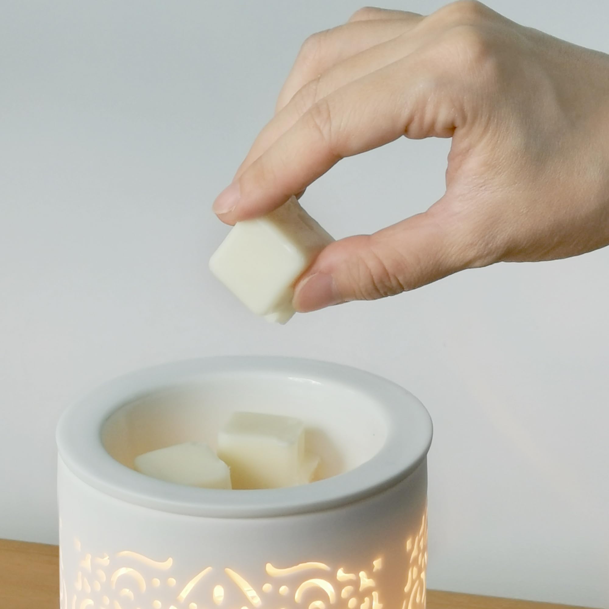 Earnest Living Scented Wax Melts - Summer Daydream Fragrance with White Musk, Grapefruit, Patchouli, Bergamot & Amber | 2.5 oz Wax Cubes (2-Pack) for Home Warmer, Electric Tart Burner | Perfect for Living Room, Bedroom & Office Aromatherapy | Long-Lasting Air Freshener & Relaxing Gift Idea