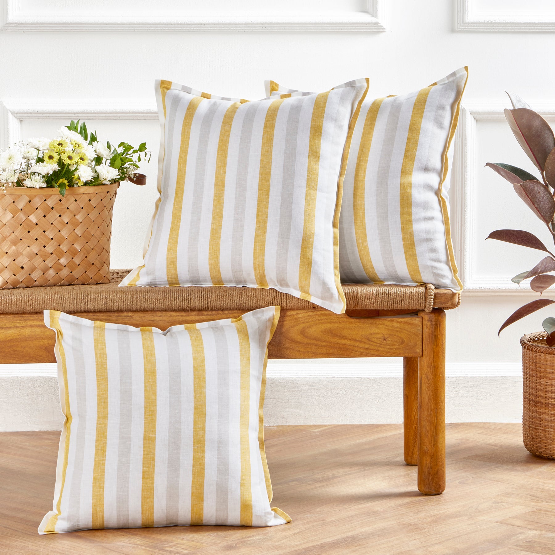 Santa Barbara Pillow Cover - Decorative Throw Pillow Case for Couch, Bed & Sofa - Soft & Stylish Home Decor for Living Room, Bedroom & Dorm