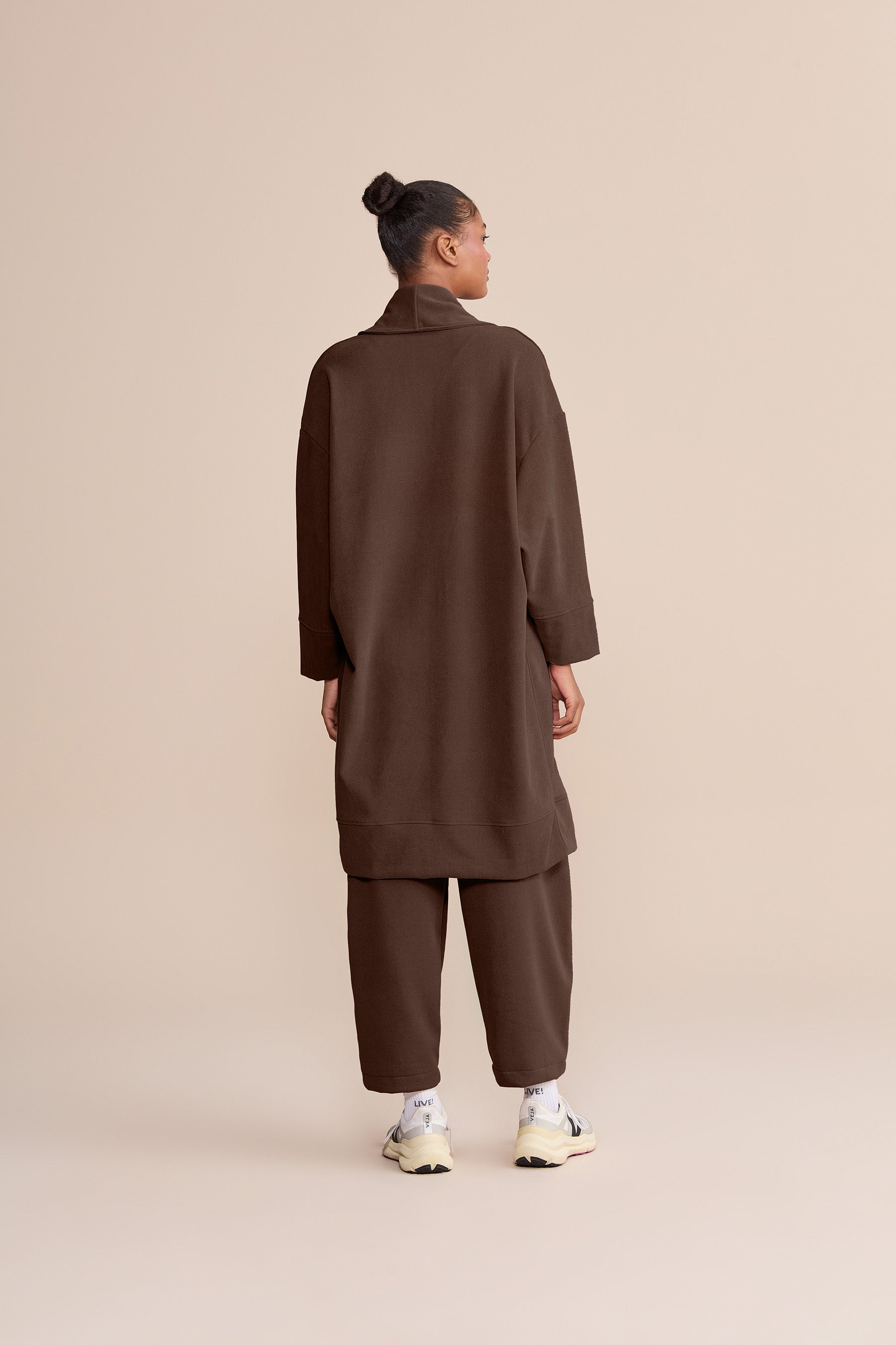 Soft Oak Elastic Trench Coat for Women - Waterproof Windbreaker with Stretch Fabric - Perfect for Office, Travel & Outdoor Activities