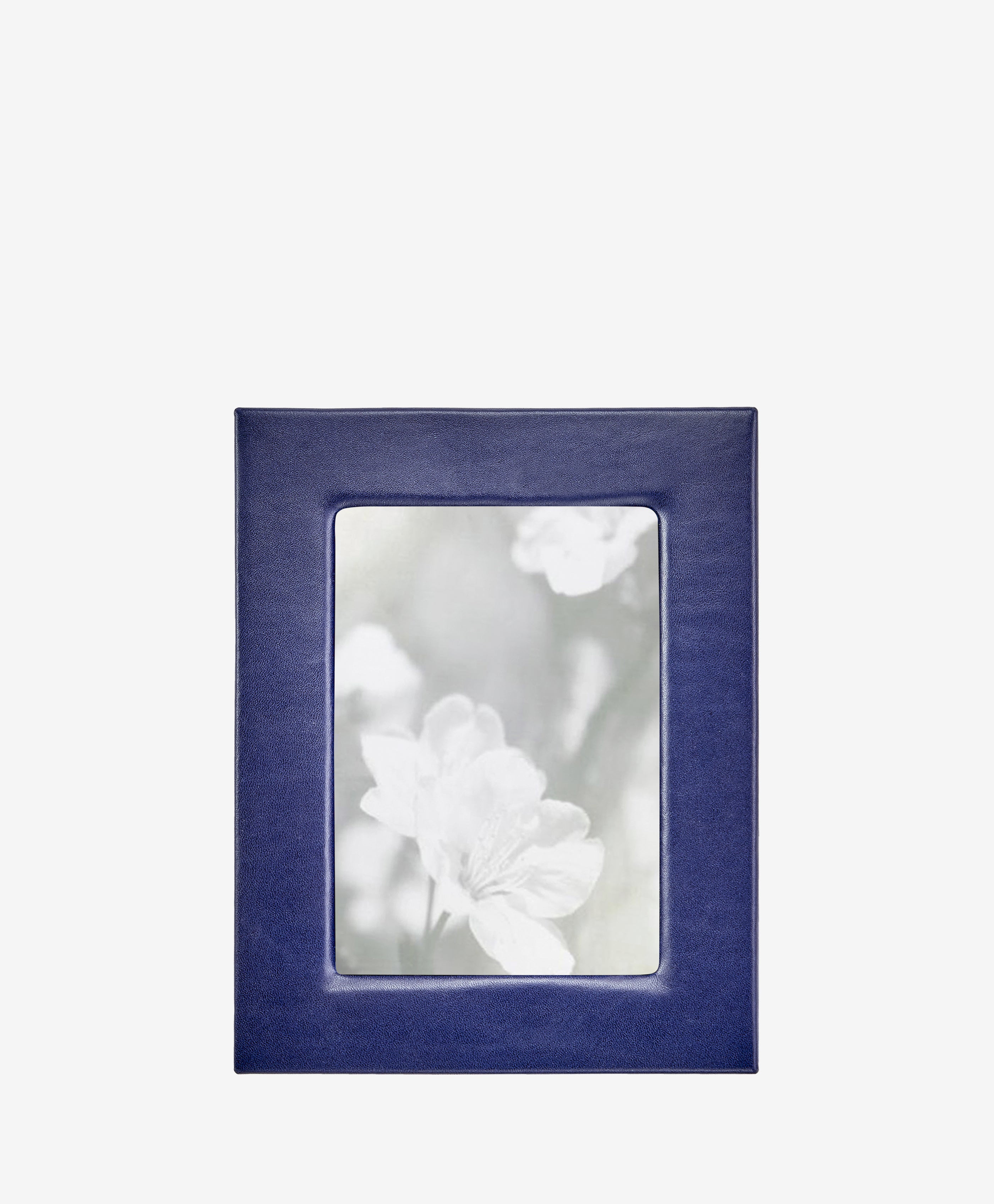 5x7 Studio Frame - Elegant Wooden Picture Frame for Photos, Artwork, and Certificates - Perfect for Home Decor, Office Display, and Gift Giving