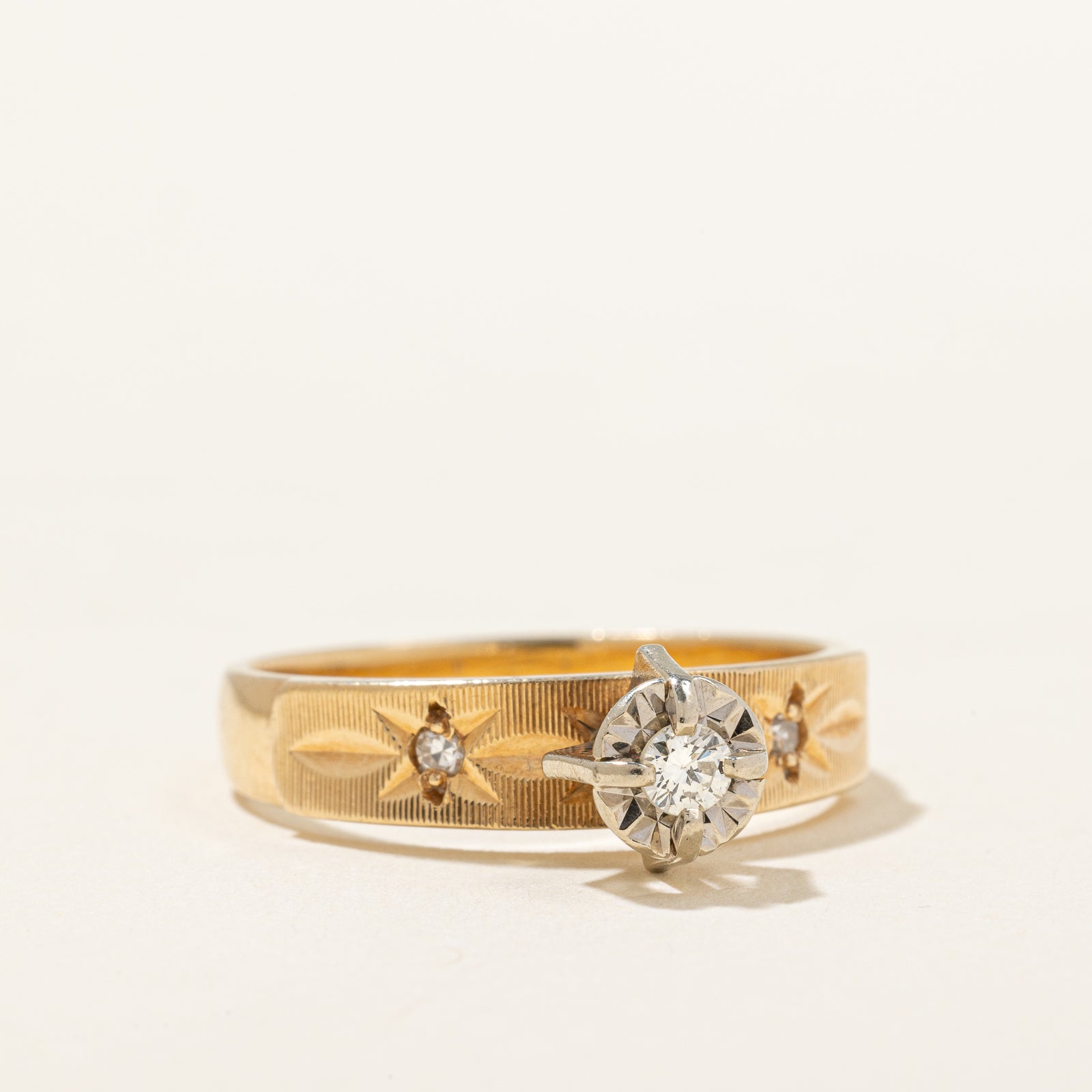 Exquisite 0.11ctw Diamond Engagement Ring - Size 7.5 | High-Quality Cubic Zirconia Wedding Band for Women | Perfect for Proposals, Anniversaries & Special Occasions