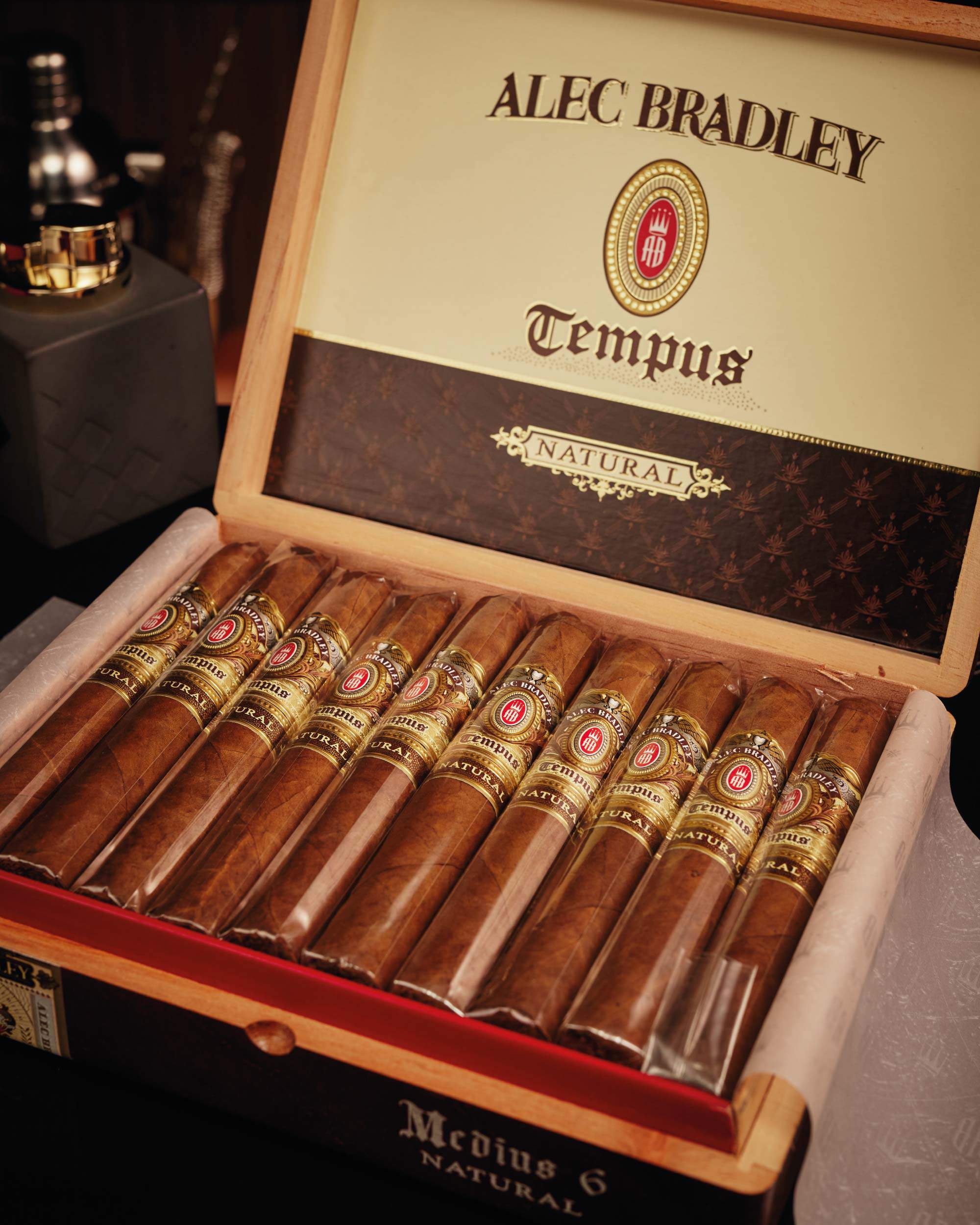 Alec Bradley Tempus Natural Medius 6 Cigars - Premium Handmade Cigars for Relaxation & Special Occasions | Perfect for Gifts, Celebrations & After-Dinner Enjoyment