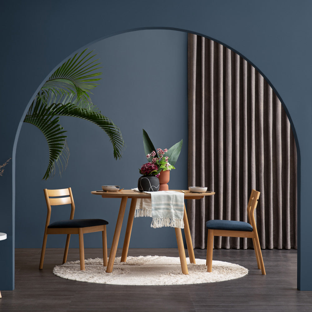 RODO 47-Inch Round Dining Table - Natural Wood Kitchen Table for 4-6 People - Perfect for Small Spaces, Breakfast Nook & Cozy Dining Rooms