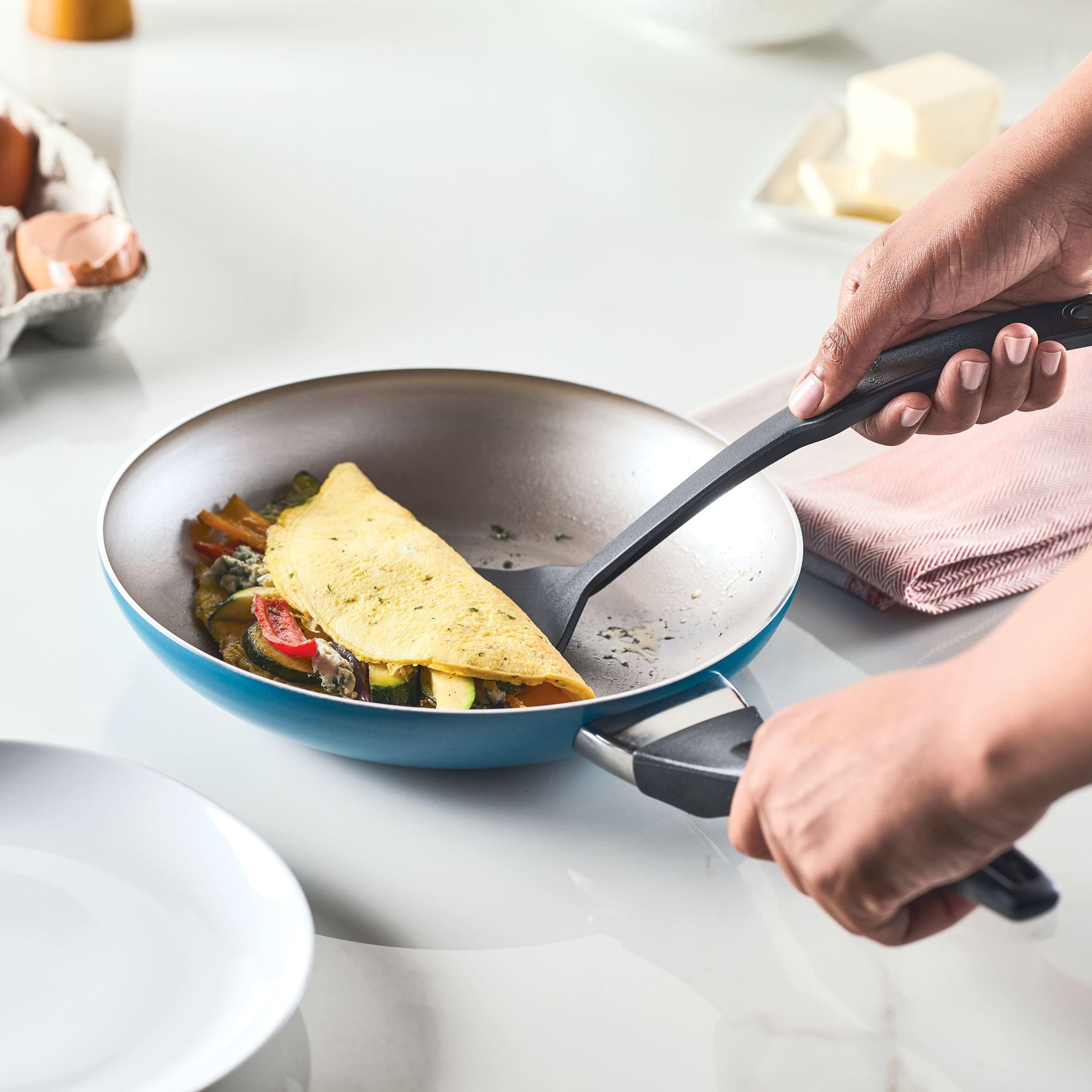 Farberware 15-Piece Nonstick Cookware Set - Dishwasher Safe Pots and Pans in Teal - Perfect for Family Cooking, Meal Prep & Everyday Kitchen Use