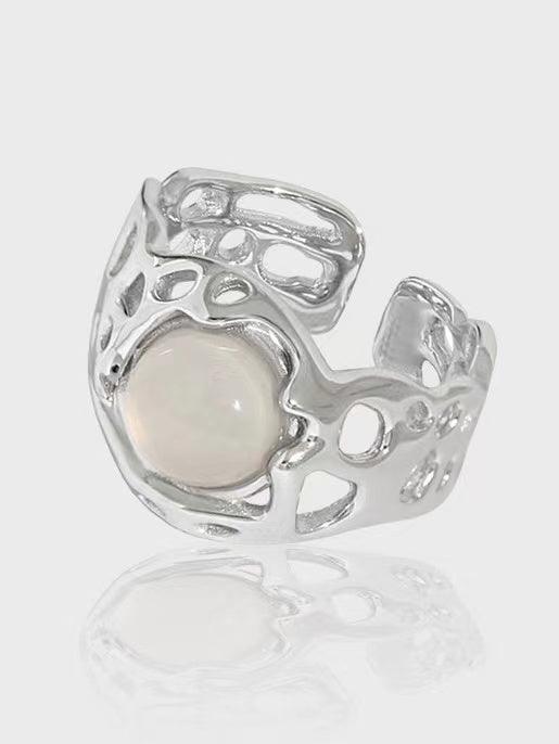 Lovevop White Agate Ring - Elegant Light Luxury Personality Jewelry for Women | Perfect for Weddings, Parties and Everyday Wear