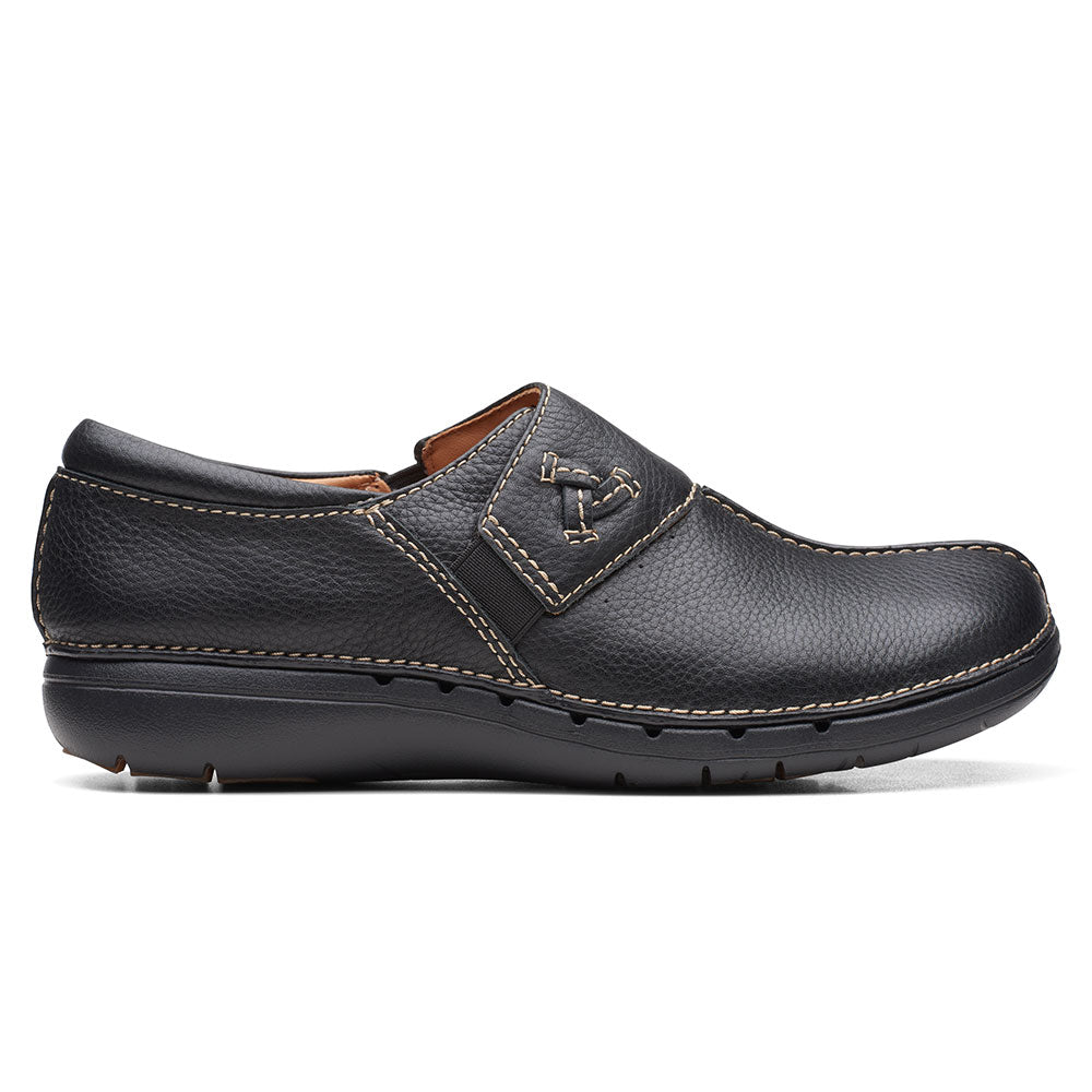 Clarks Unloopave Women's Comfortable Slip-On Loafers - Casual Walking Shoes for Work, Travel & Everyday Wear
