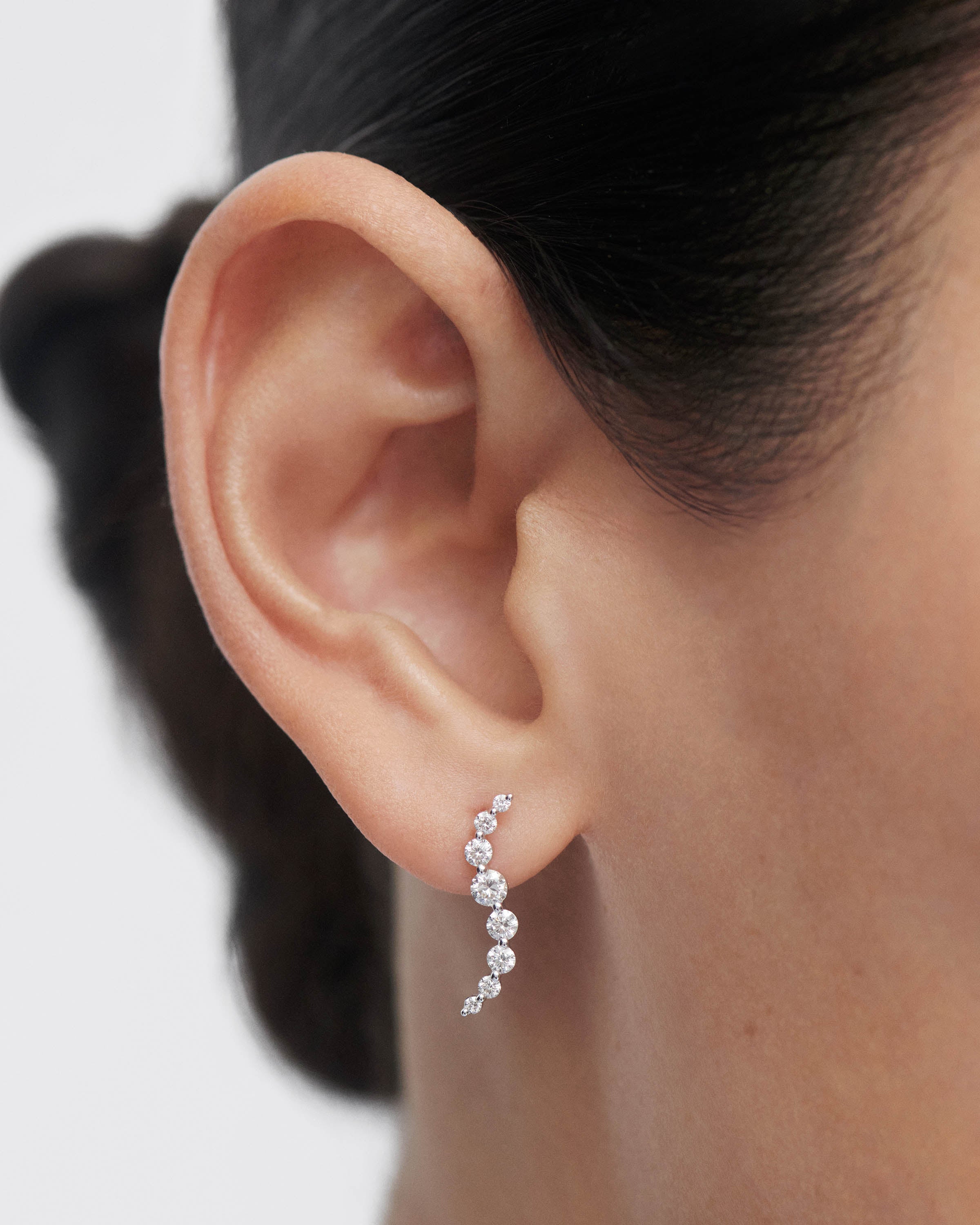 Elegant Diamond and White Gold Venus Stud Earrings for Women - Perfect for Weddings, Parties & Special Occasions