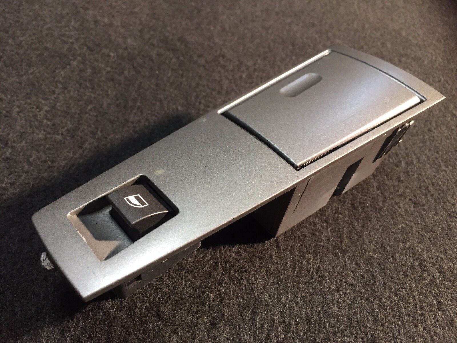 2002-2005 BMW 745i E65 Genuine OEM Left Rear Power Window Switch - Perfect for Driver Side Door Window Control & Replacement