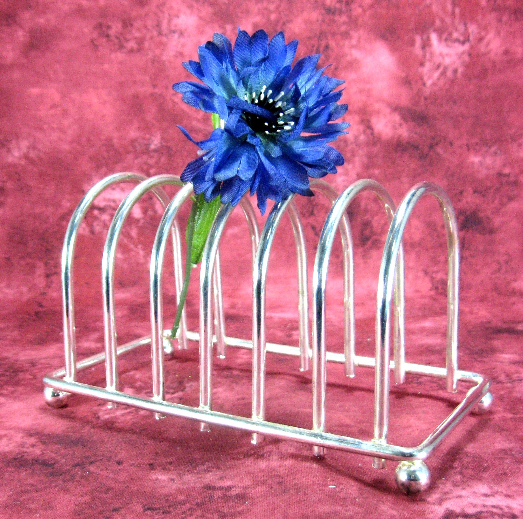 Vintage 1930s Silver Plated Toast Rack - 6 Slice Retro English Toast Holder for Tea Parties & Breakfast Tables | Elegant Dining & Kitchen Decor