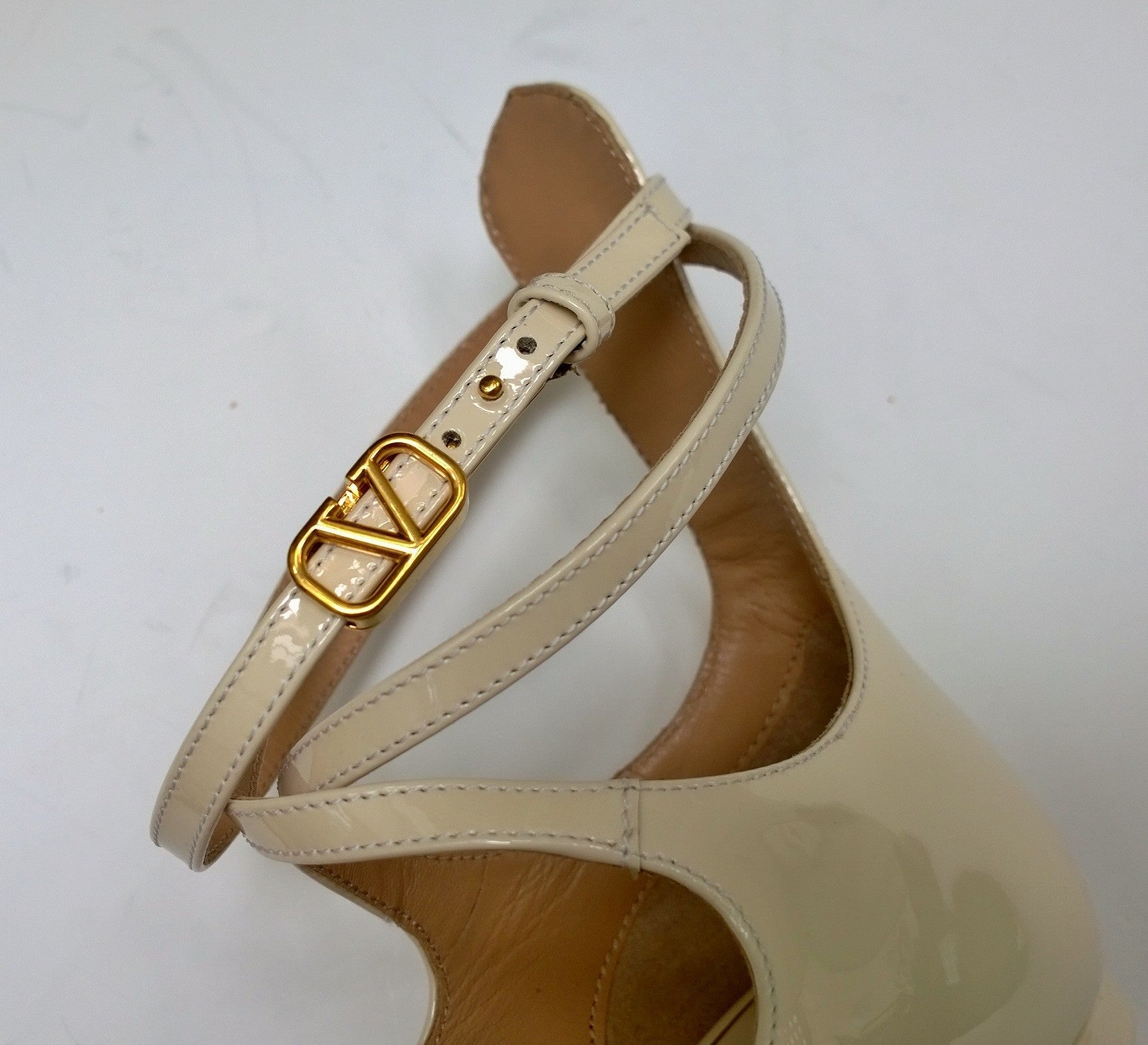 Valentino Garavani Tango 60 Ankle Strap Block Heels - Cream Patent Leather Women's Dress Shoes for Wedding, Party & Evening Wear