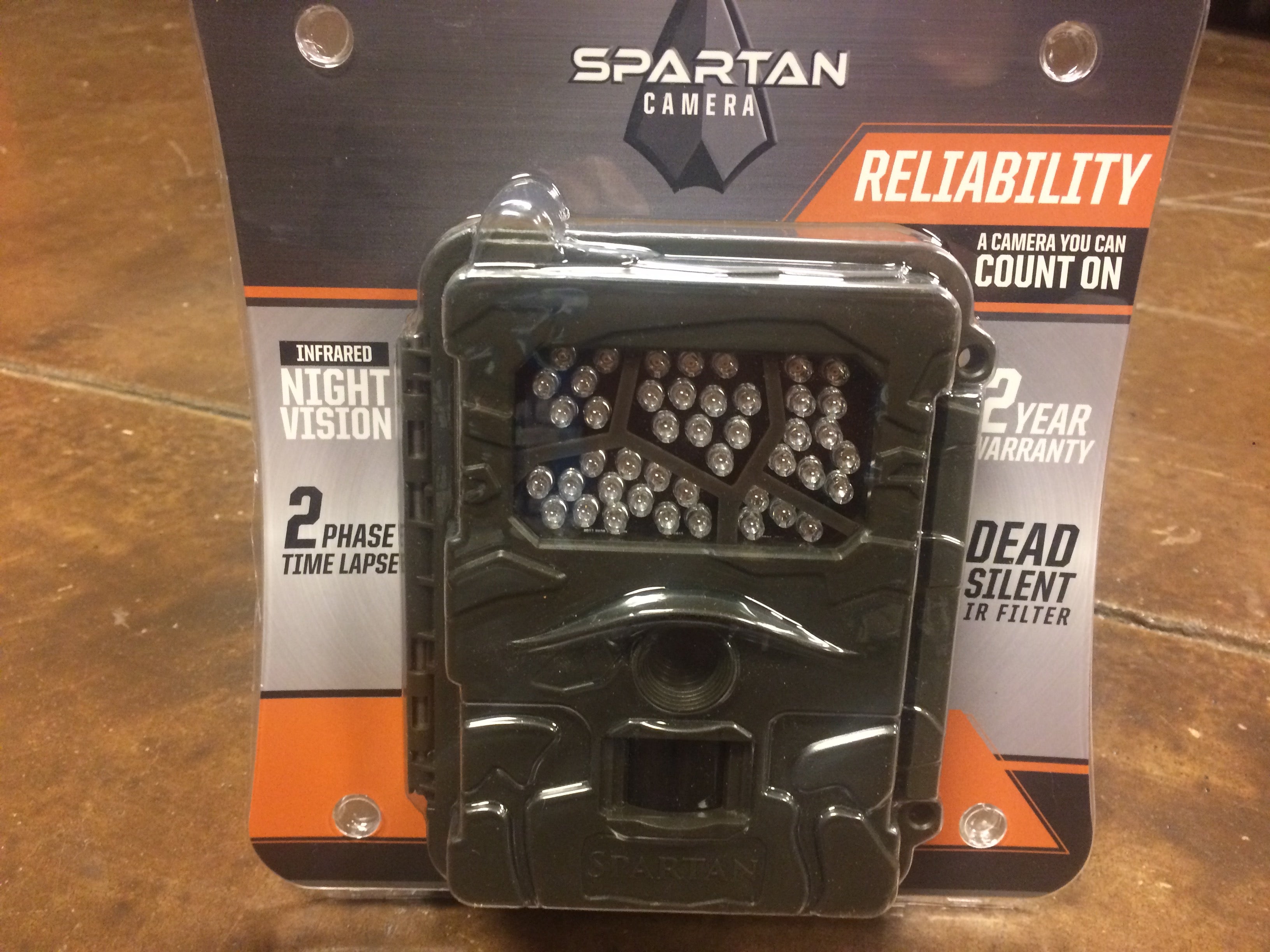 Used HCO SR1 Red Glow Non-Cellular Flashlight - Perfect for Camping, Hiking & Emergency Preparedness