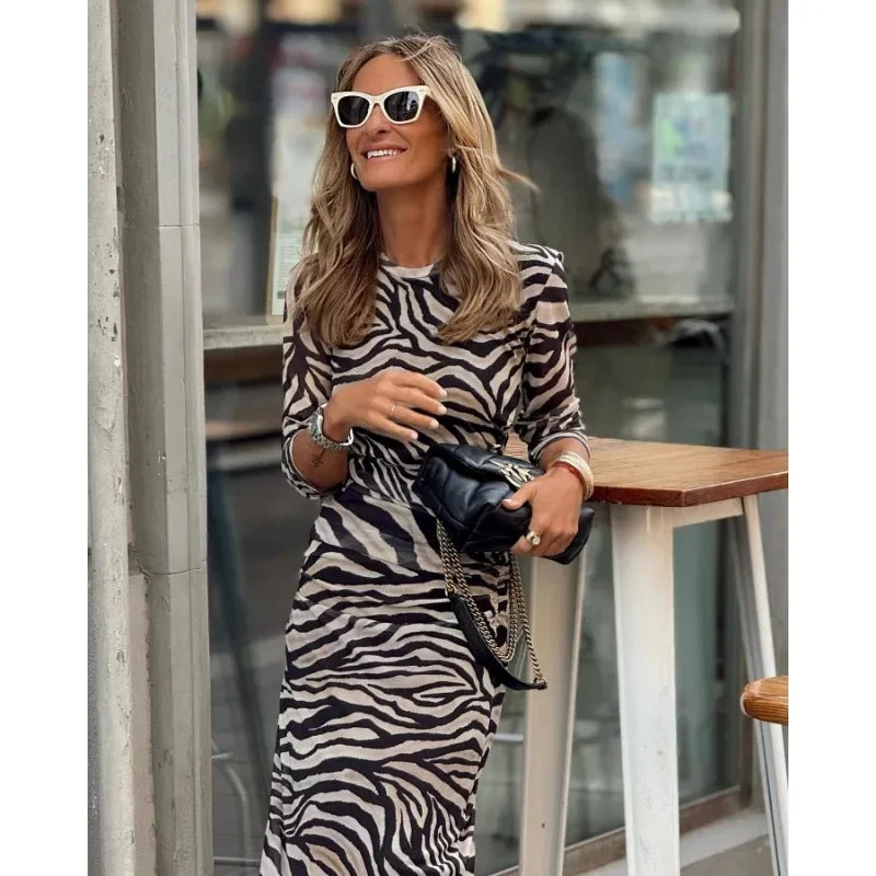 2023 New Women's Warm Zebra Print Velvet Stretch Slim Dress - Long Sleeve Round Neck High Waist Bodycon Dress for Fall Winter | Perfect for Parties, Date Nights & Office Wear