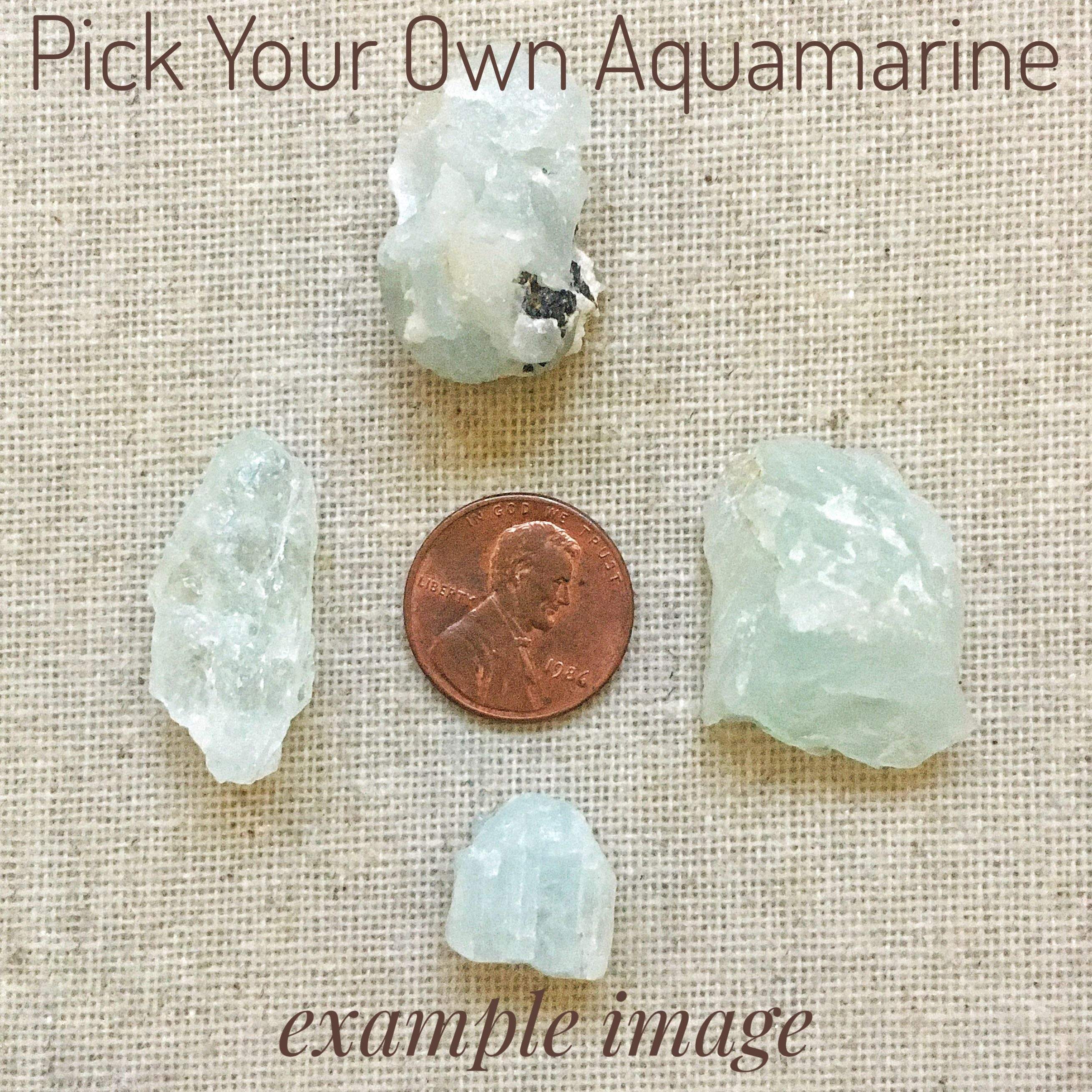 Natural Raw Blue Aquamarine Crystal Necklace Pendant - Healing Stone Jewelry for Women, Spiritual Gift for Meditation & Energy Balancing