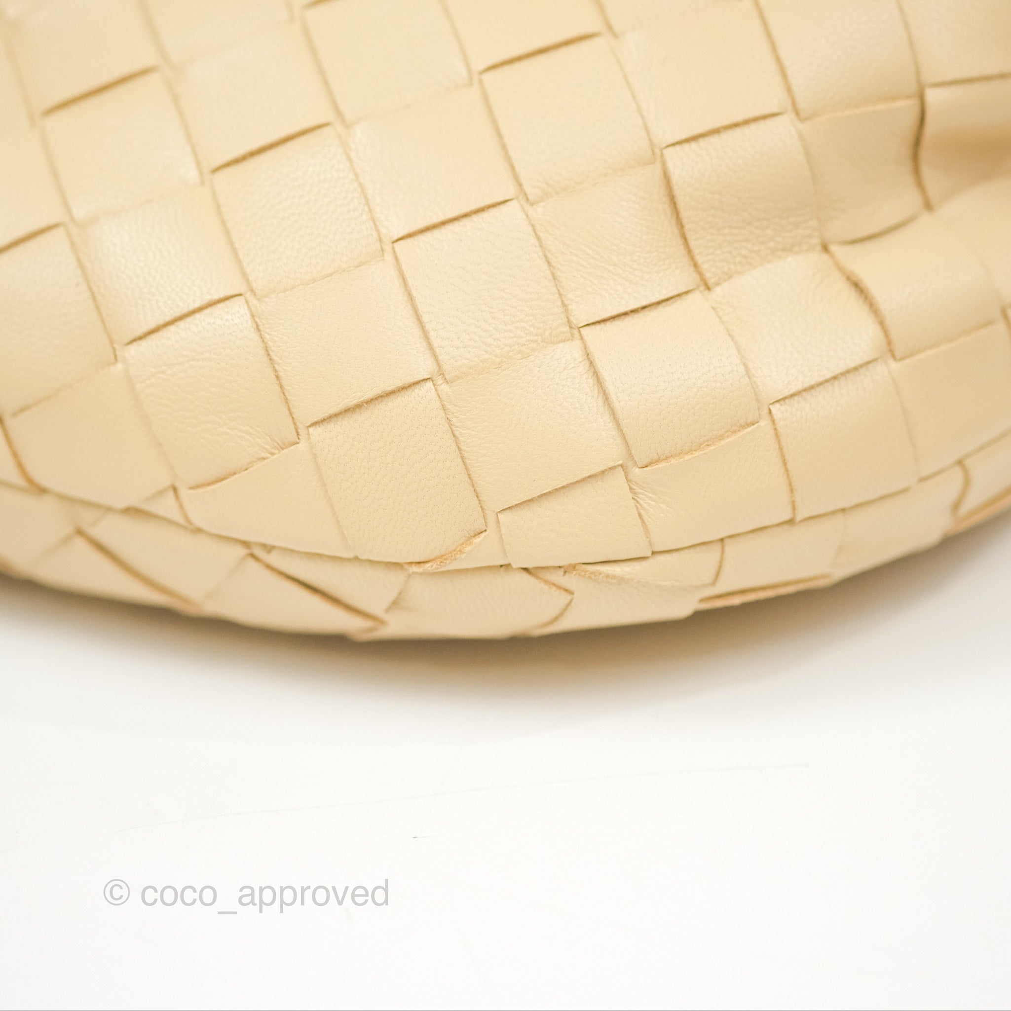 Bottega Veneta Mini Jodie Clutch Bag in Intrecciato Porridge Lambskin with Gold Hardware - Perfect for Evening Events, Parties & Date Nights