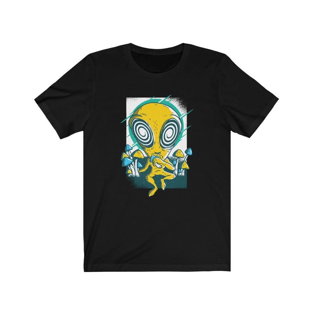 Alien UFO Fan Gift - Psychedelic Alien UFO T-Shirt for Sci-Fi Lovers | Perfect for Cosplay, Comic Con & UFO Enthusiasts