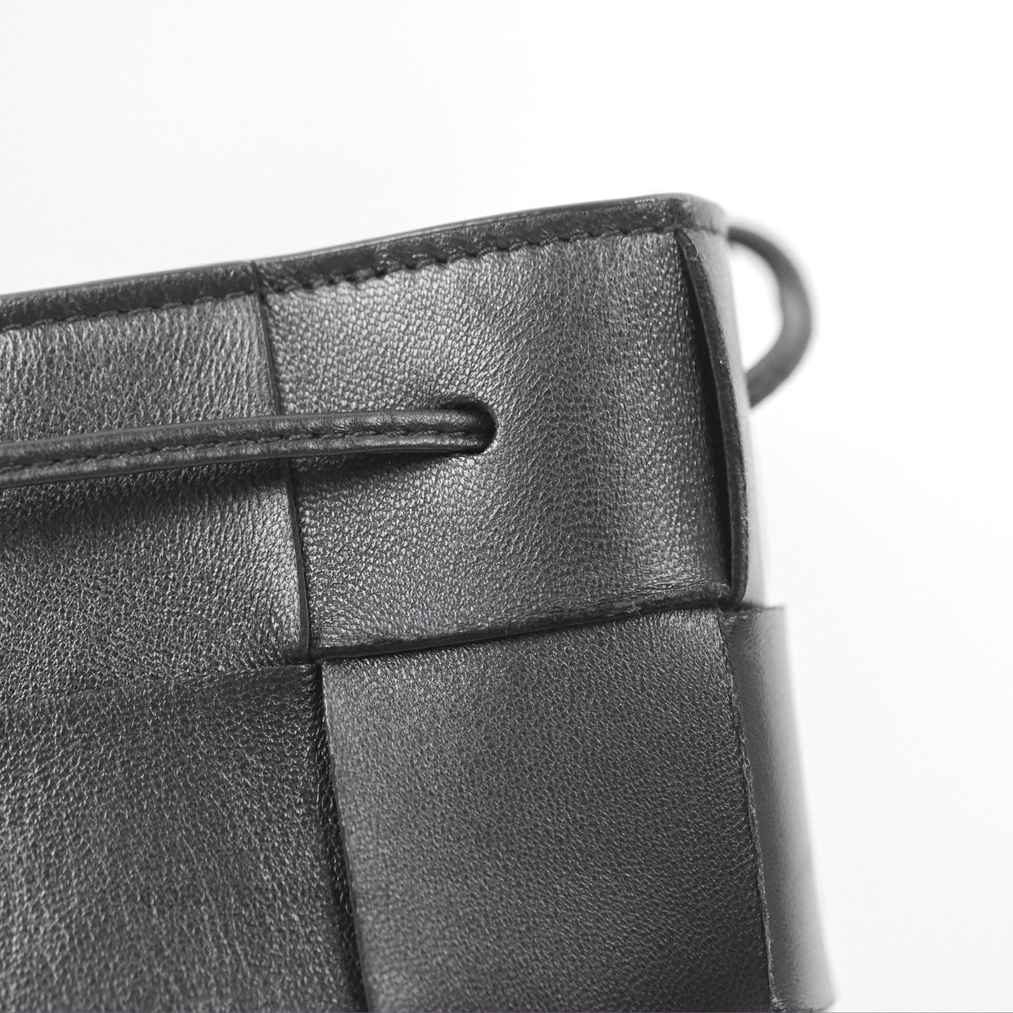 Bottega Veneta Small Cassette Bucket Bag in Black Lambskin Leather - Perfect for Everyday Use, Work & Travel