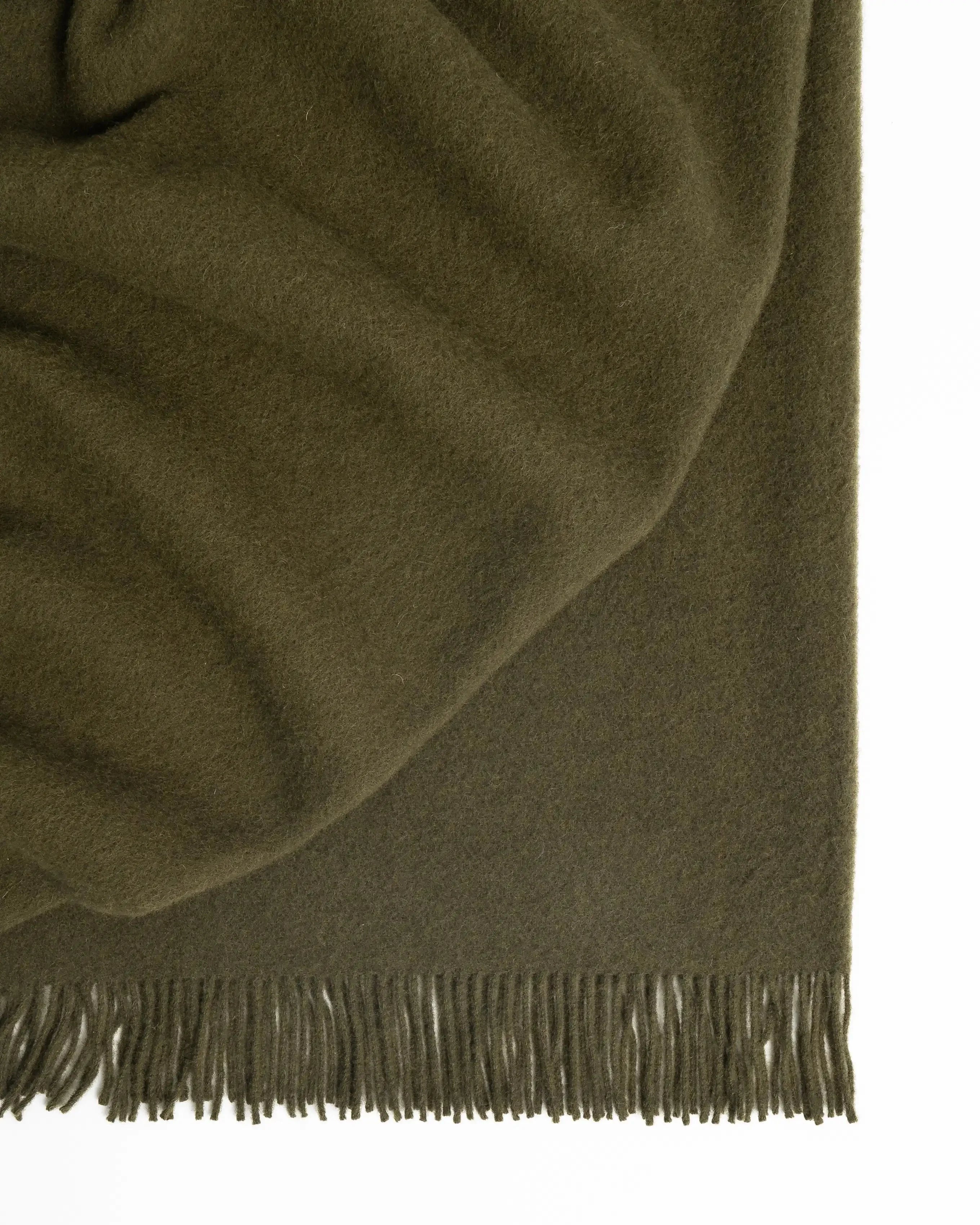 Nevis Throw Kelp - Premium Organic Seaweed Blanket for Cozy Home & Outdoor Use | Perfect for Sofa, Bed, Beach, and Picnic
