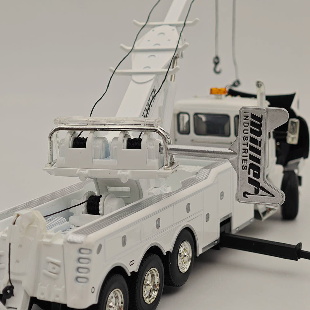 FIRST GEAR 1/50 Scale Kenworth T880 Diecast Truck with Century Model 1060 Rotator Wrecker - White Collectible Model Car (50-3467) - Perfect for Truck Enthusiasts, Diecast Collectors, and Display Showcases