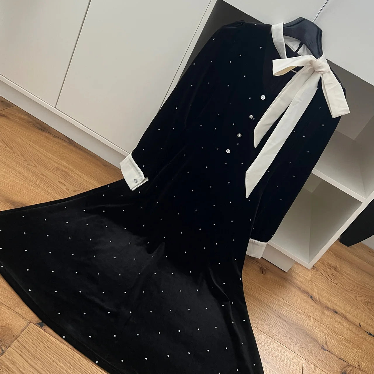 French Black Velvet Patchwork Dot Elegant V-Neck Long Sleeve Party Dress for Women | Autumn Winter 2024 Fashion | Perfect for Evening Events, Cocktail Parties & Formal Occasions