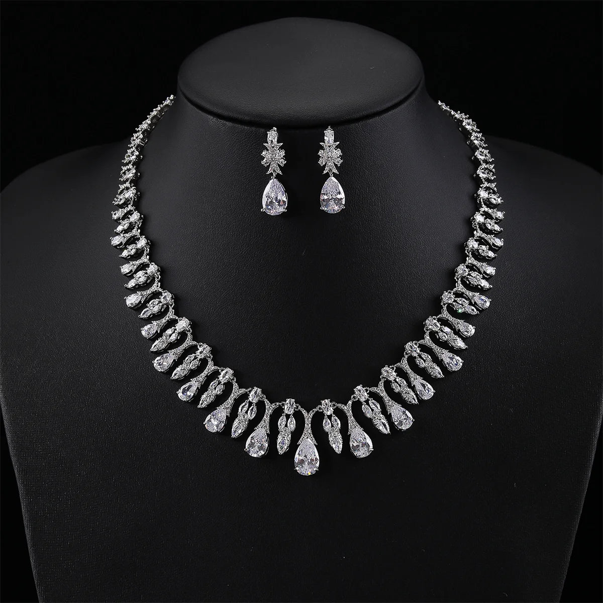 Luxury 2-Piece Water Drop Cubic Zirconia Necklace and Earrings Set for Brides - Wedding Jewelry Gift for Bride, Bridesmaid, Anniversary - Perfect for Weddings, Engagements, and Special Occasions