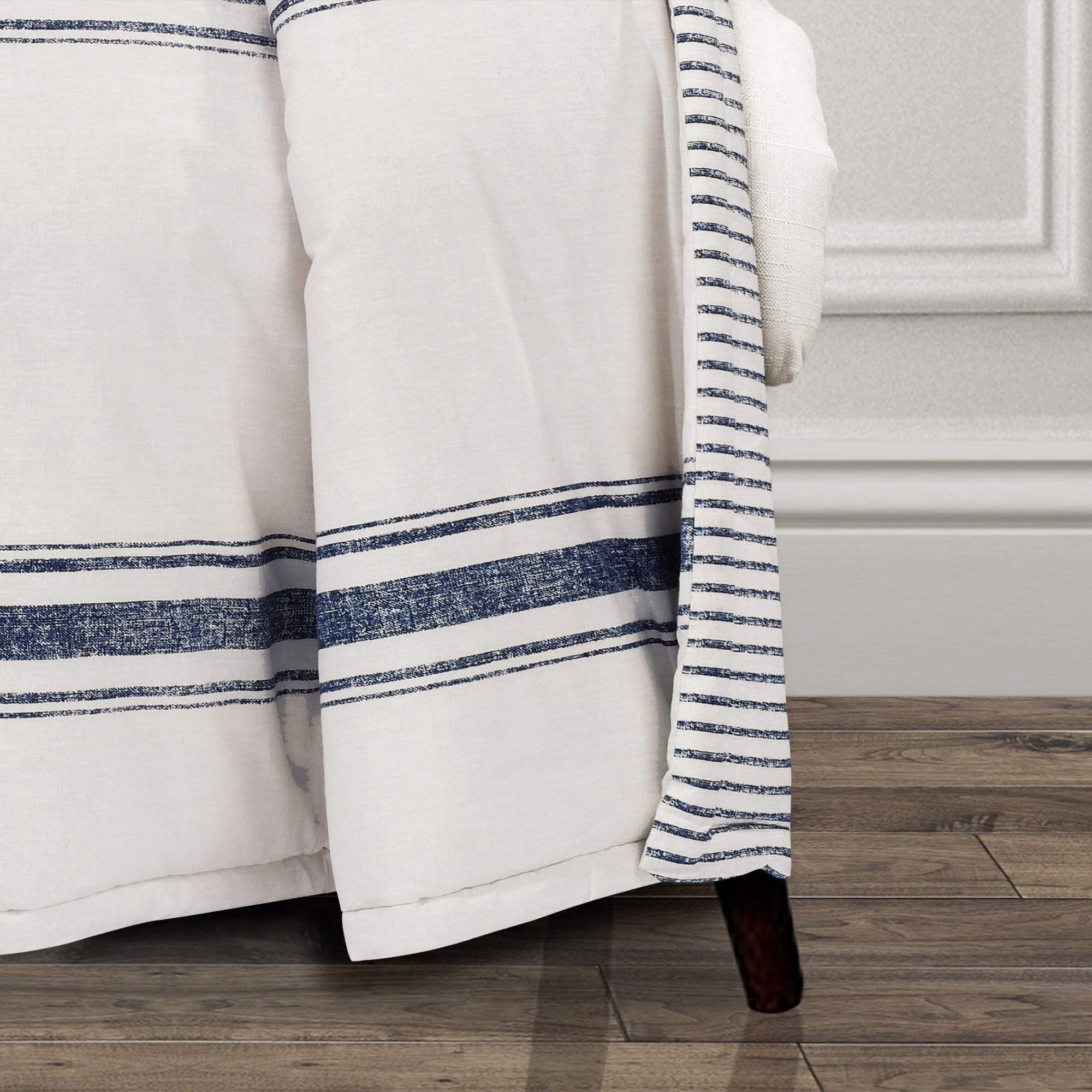 Farmhouse Stripe Reversible Throw Blanket - Navy 50x60