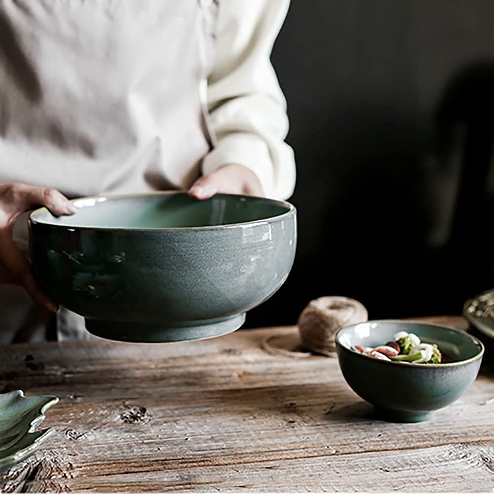 Premium 14-Piece Ceramic Dinnerware Set - Classic Retro Round Chip-Resistant Porcelain Plates & Bowls in Green, Service for 4 - Elegant Tableware for Everyday Dining & Entertaining