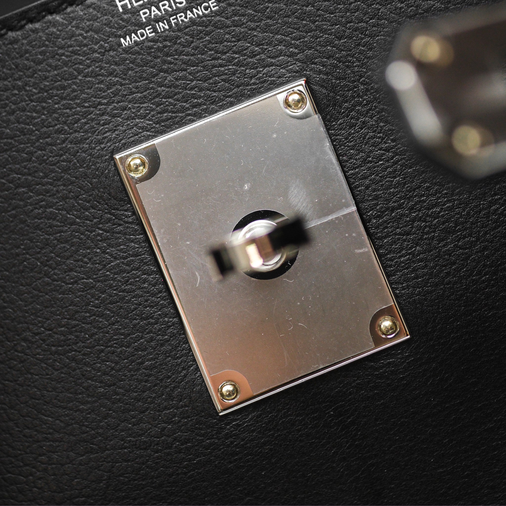Authentic Hermès Kelly Messenger PM Bag 89 Noir Evergrain with Palladium Hardware - Luxury Crossbody Bag for Women | Perfect for Work, Travel & Everyday Elegance