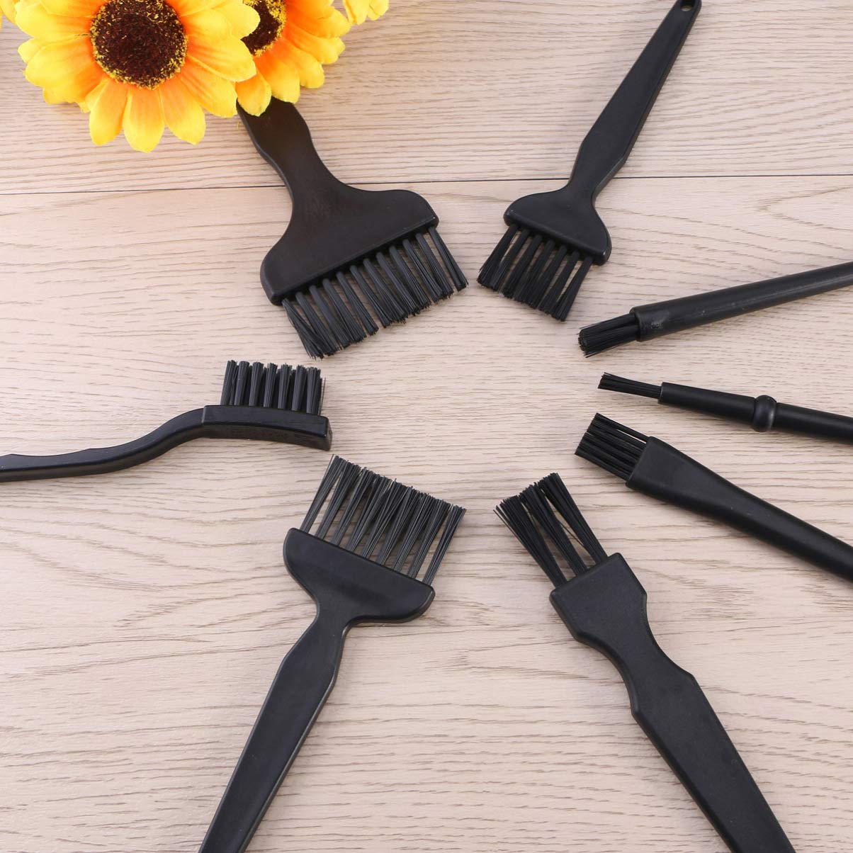8-in-1 Laptop Cleaning Kit - Portable Computer Cleaning Brush Set with Nylon Bristles, Keyboard Dust Brush & Razor Cleaning Tool | Perfect for Laptop, PC, MacBook & Electronics Maintenance at Home or Office