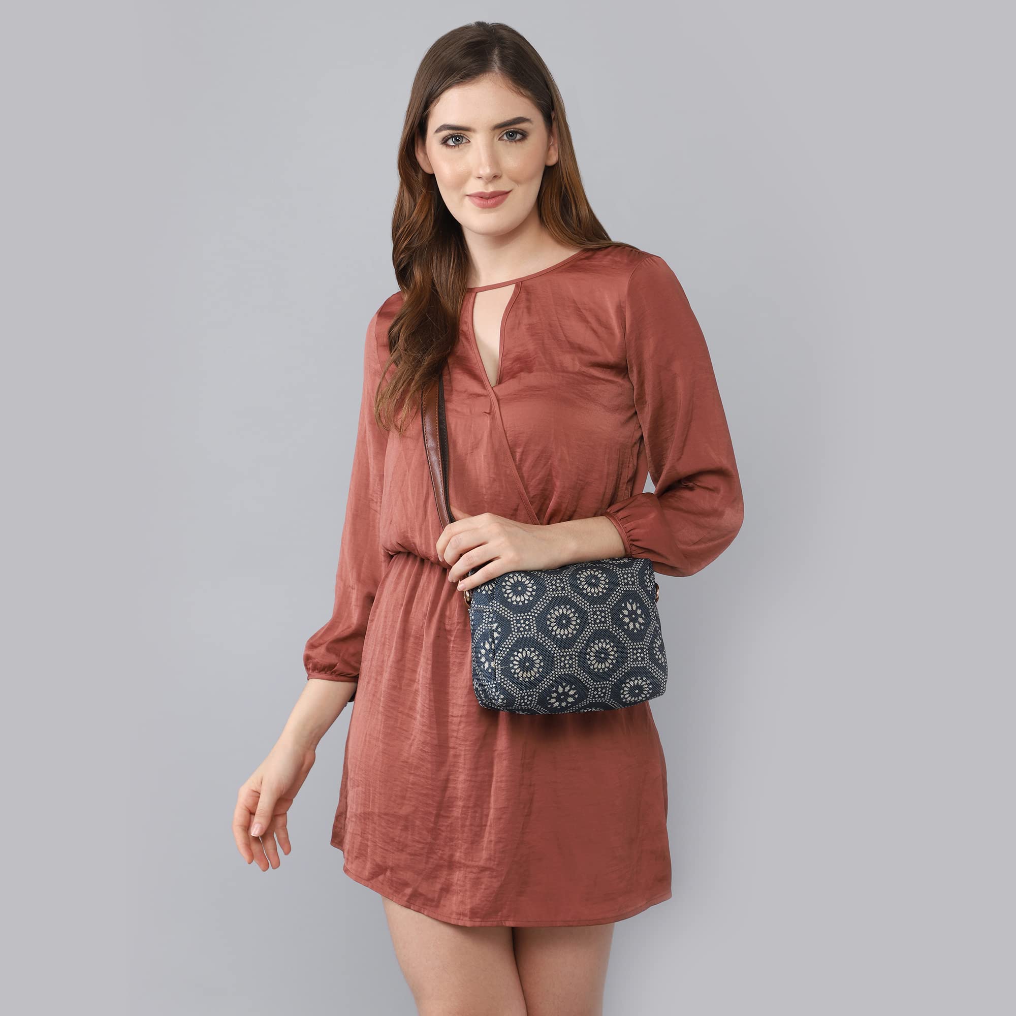 THE CLOWNFISH Isla Printed Crossbody Bag for Women - Adjustable Shoulder Strap, Handmade Fabric Purse with Unique Design - Perfect for Casual Outings, Parties & College Campus Life