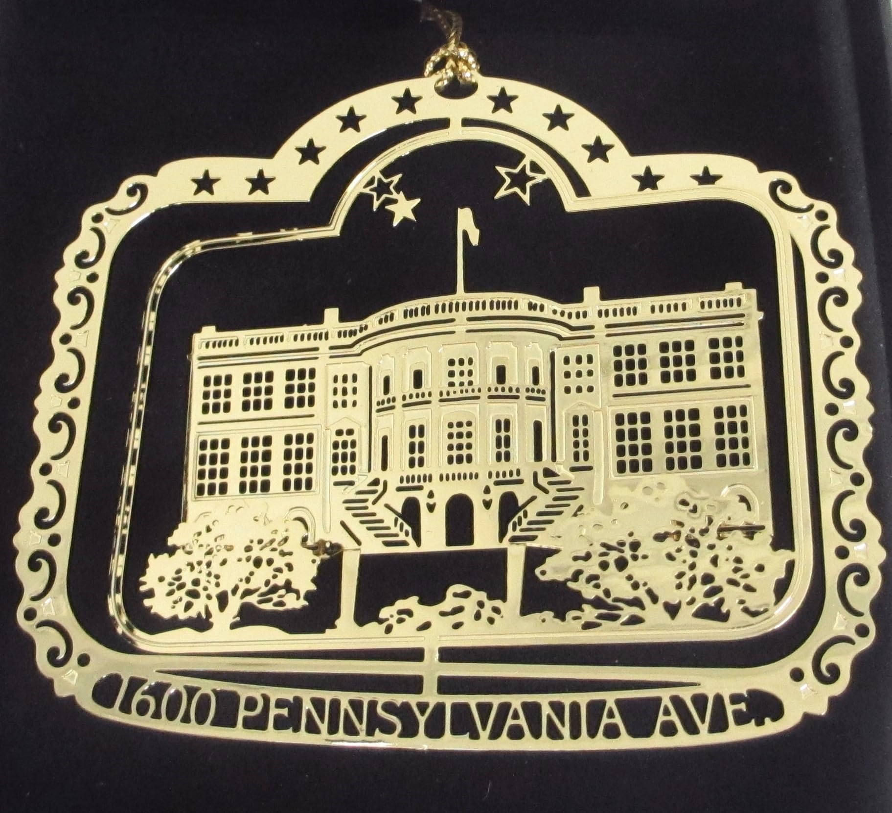 White House Brass Christmas Ornament - Elegant Holiday Souvenir Gift for Collectors & Decorations - Perfect for Tree Decor, Home Display & Festive Gifting