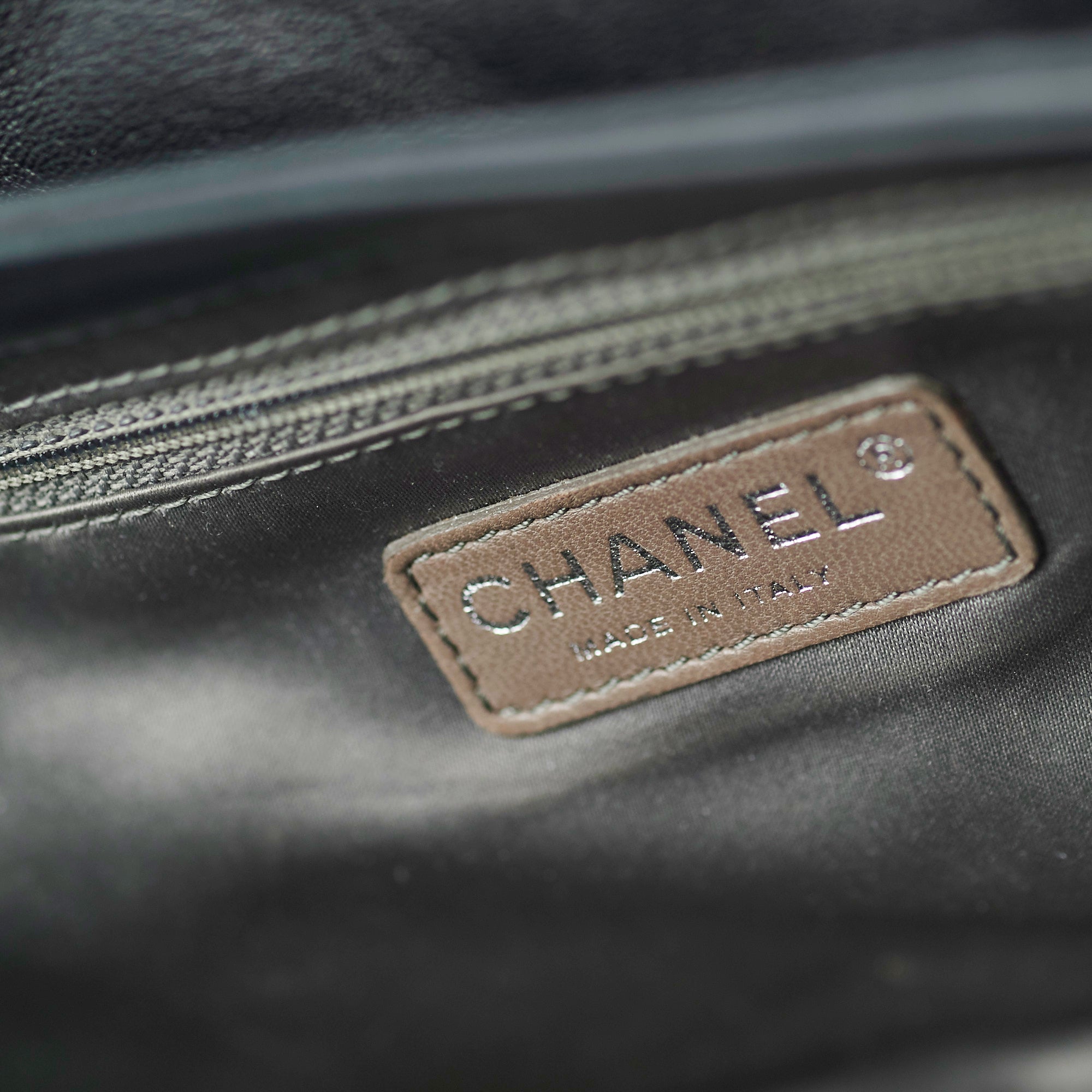 Chanel Classic Flap Bag Black Leather Shoulder Bag for Women - Perfect for Evening Parties, Date Nights & Luxury Fashion Accessories