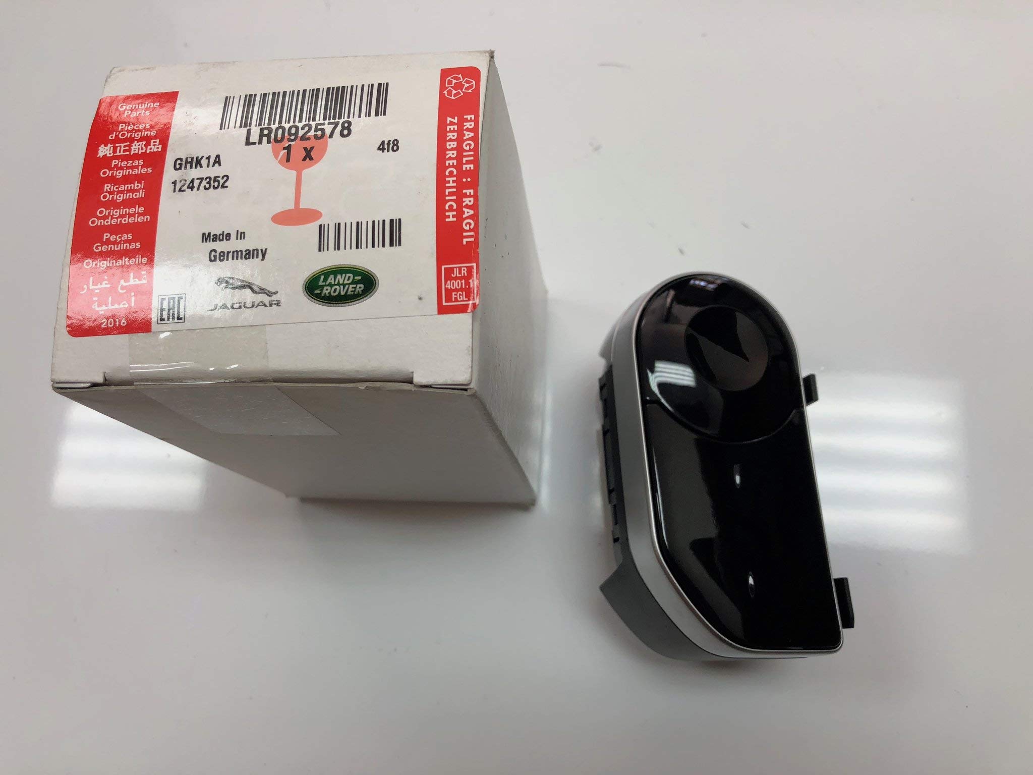 OEM Range Rover Velar Sport Steering Wheel Radio Audio Switch LR092578 - Premium Replacement for Enhanced Driving Experience