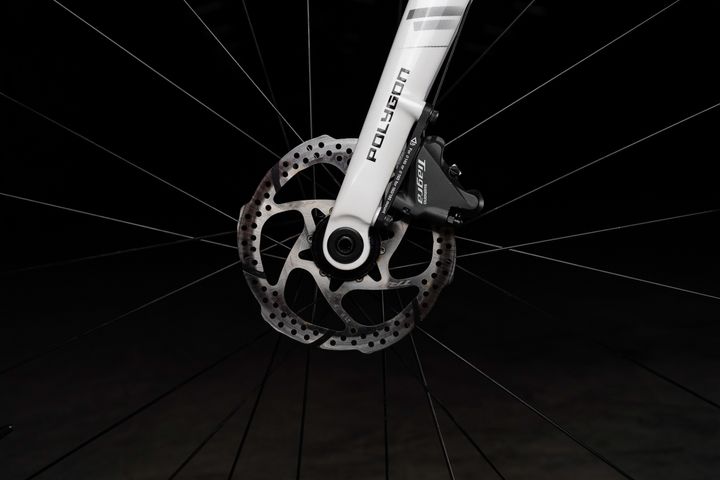 Polygon Strattos S4 Disc Tiagra Alloy Road Bike - Lightweight Aluminum Frame, Disc Brakes for Reliable Stopping - Perfect for Commuting, Fitness Training & Weekend Road Cycling Adventures