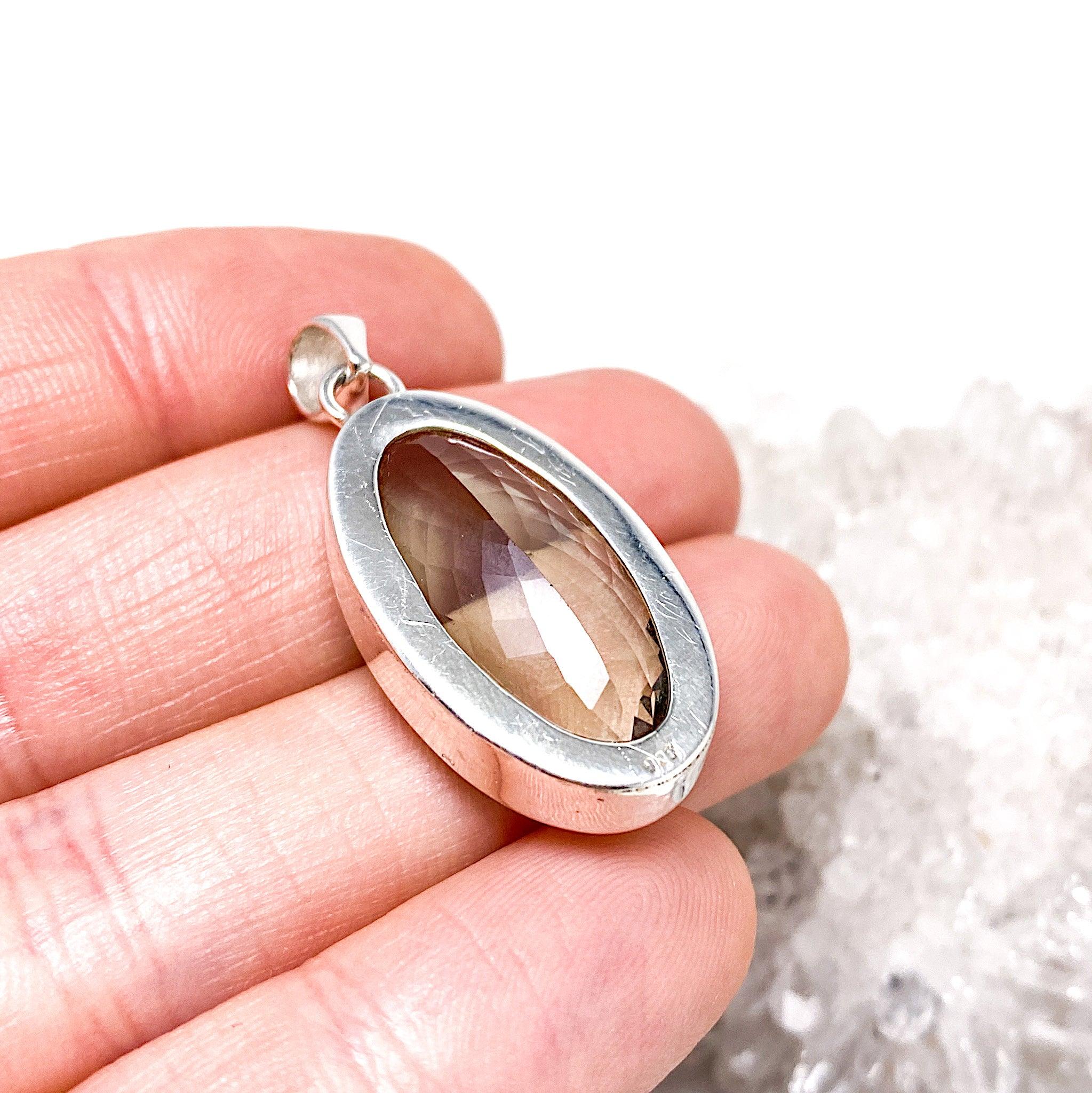 Natural Prasiolite Gemstone Oval Faceted Pendant Necklace KPGJ2157 - Elegant Jewelry for Women, Perfect for Parties & Gifts